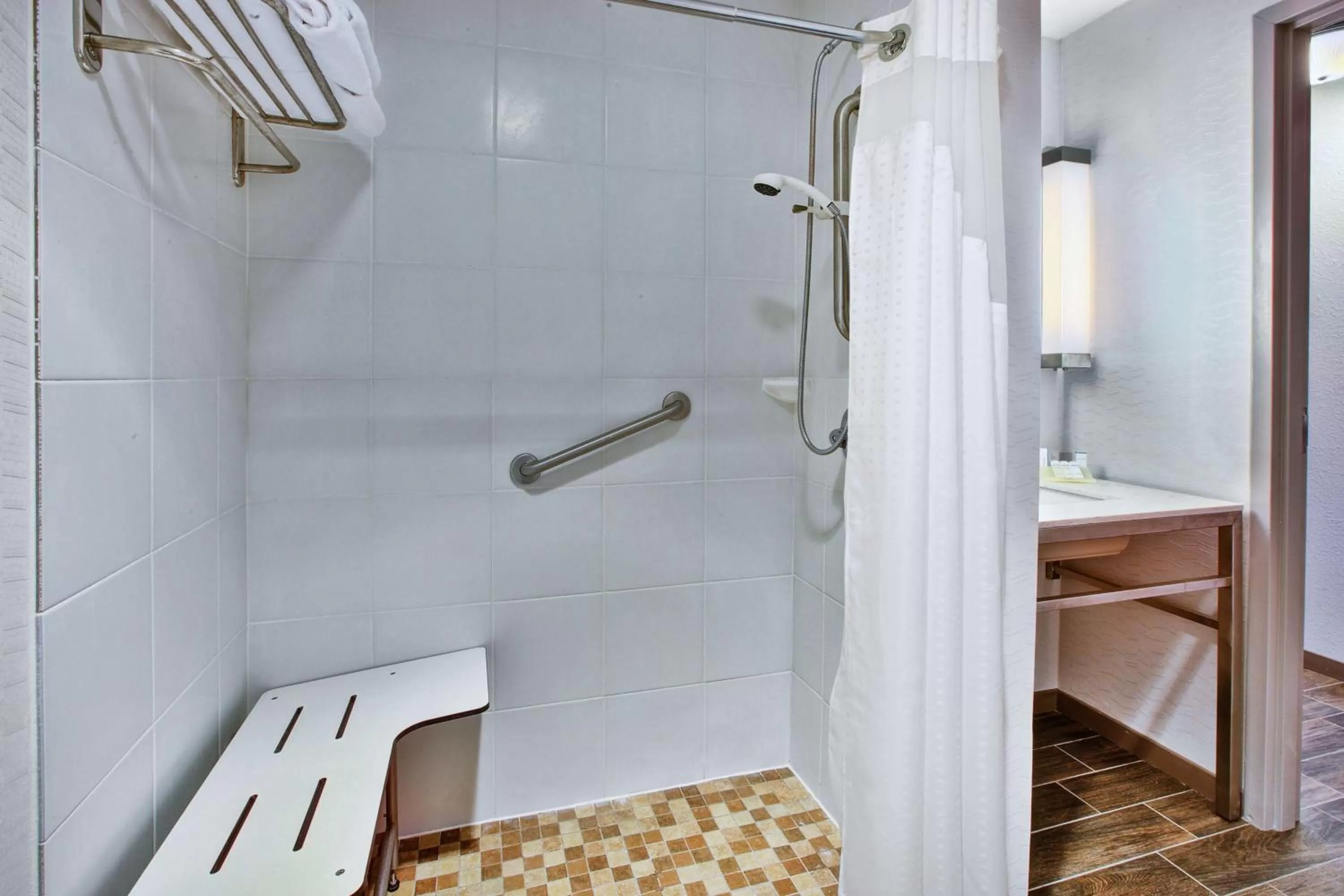 Bathroom in Hilton Garden Inn Chesterton