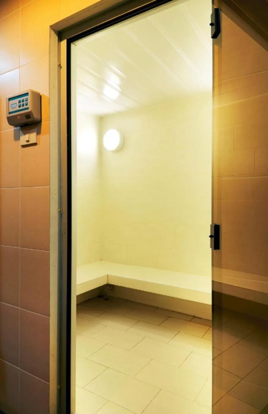 Steam room in S.M. GRANDE RESIDENCE