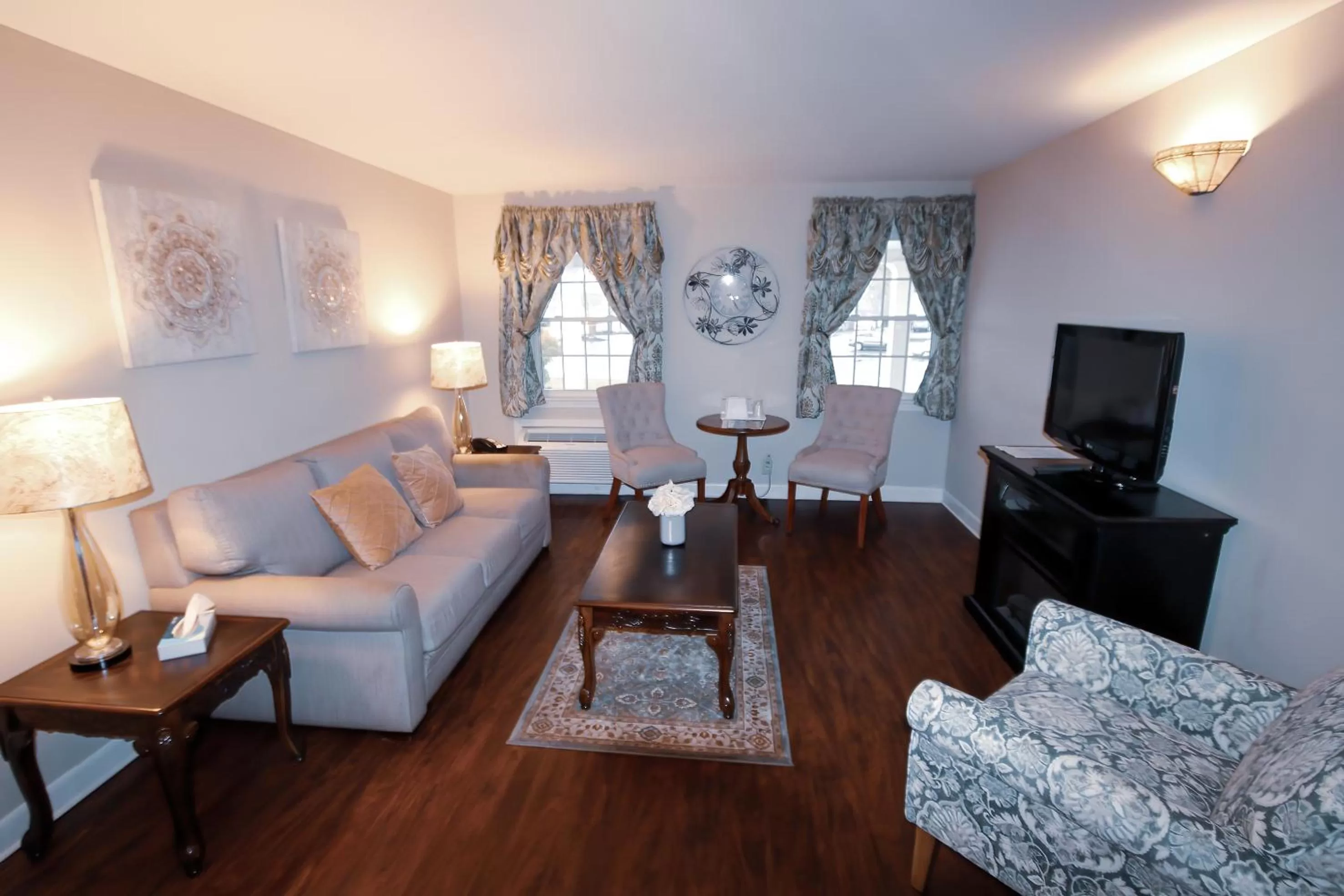 Colonial Inn Seekonk