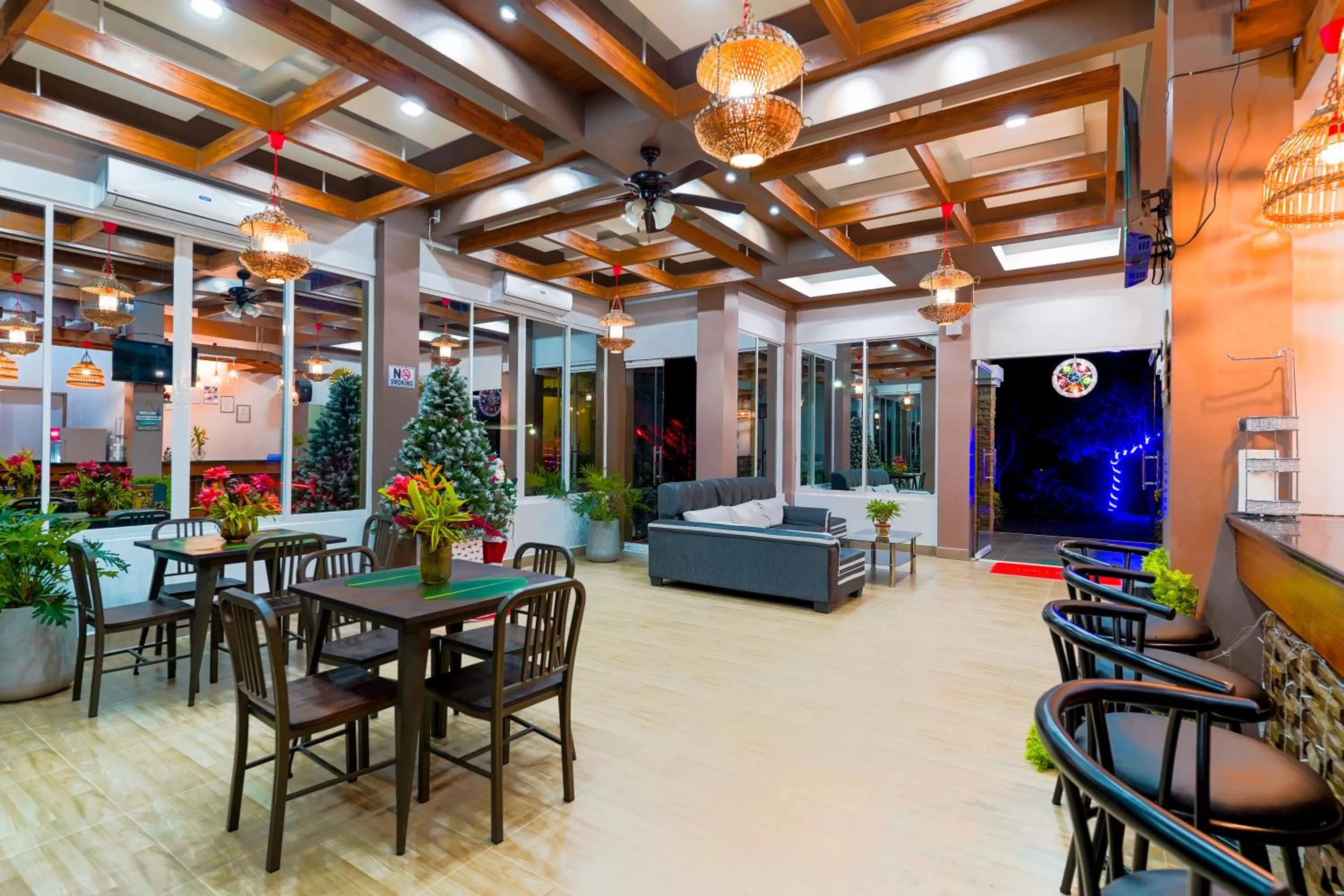 Restaurant/places to eat in MS Mountain Cabin