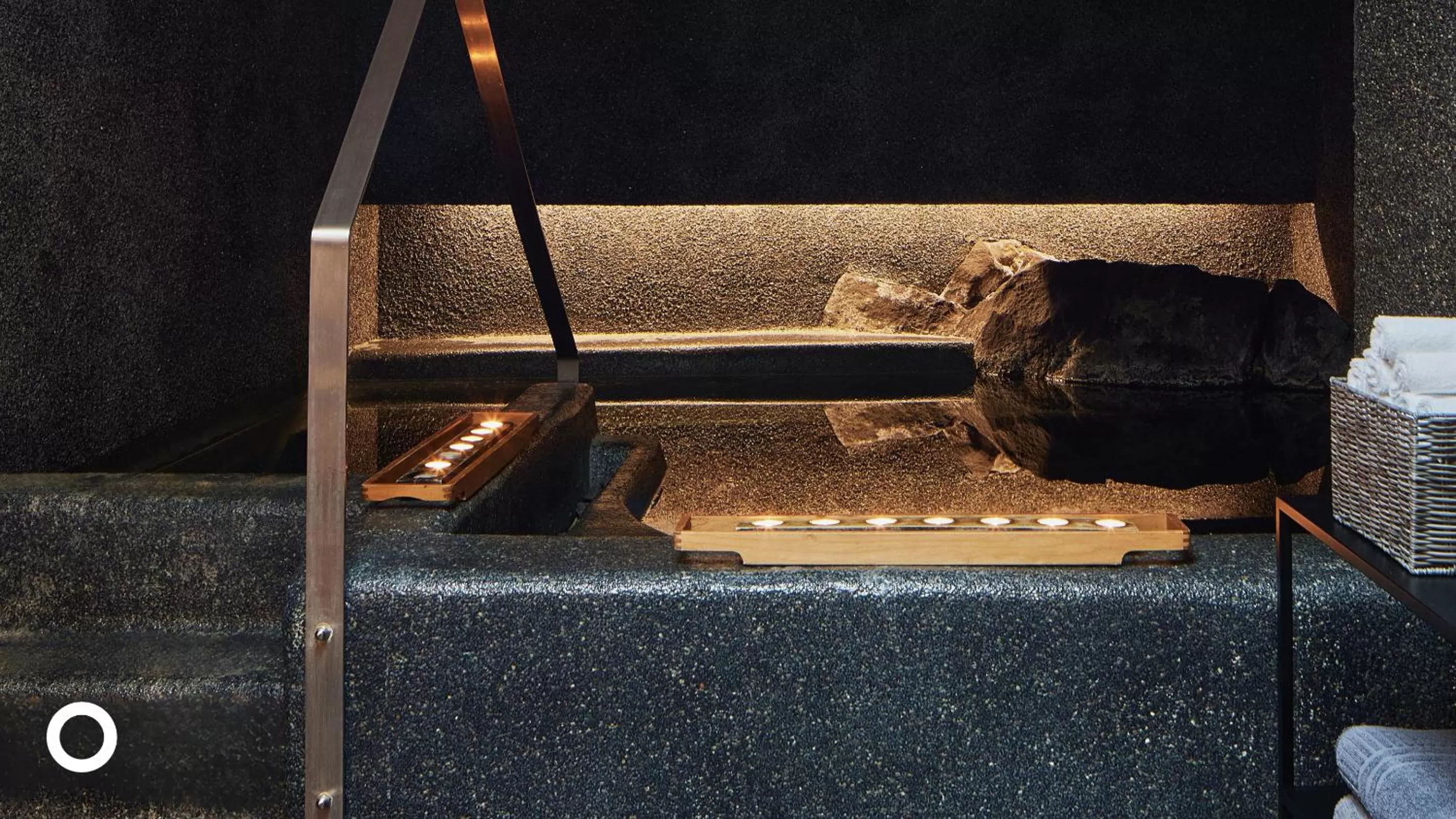 Hot Tub in Center Hotels Arnarhvoll