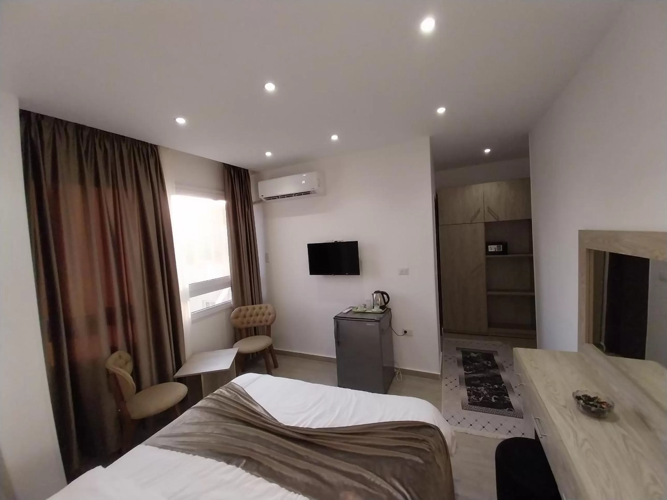 Bed in Eagles Pyramids View