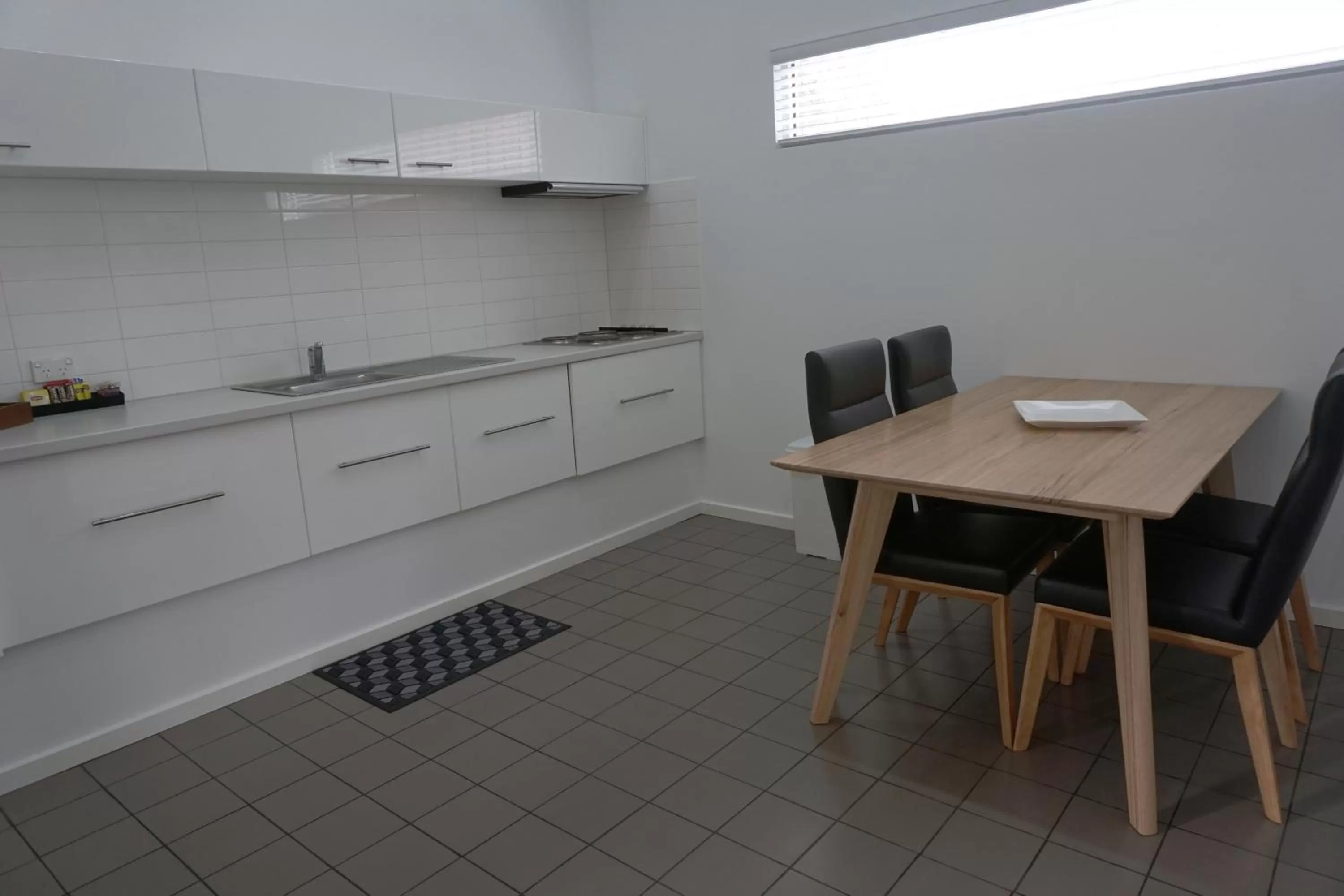 Ashmont Motel and Apartments