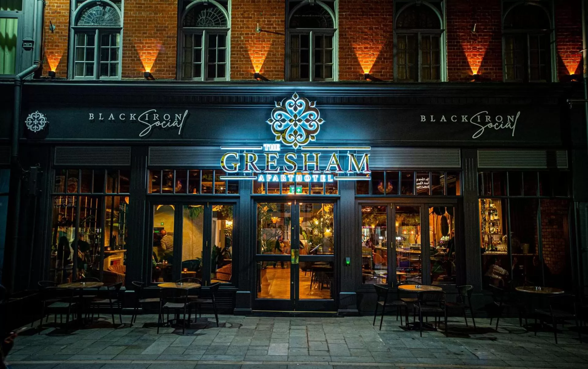 Restaurant/places to eat in The Gresham Aparthotel