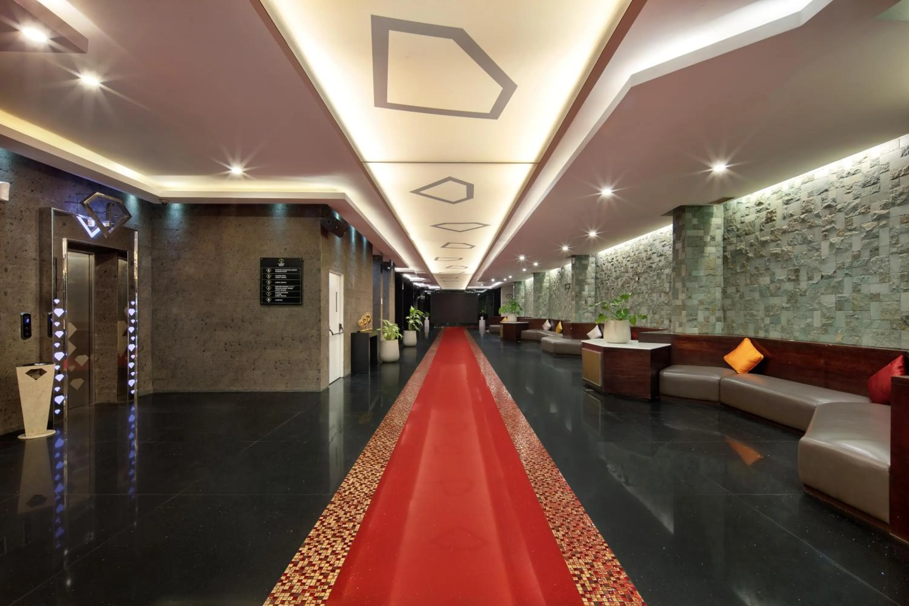 Lobby or reception in Fashion Hotel Legian