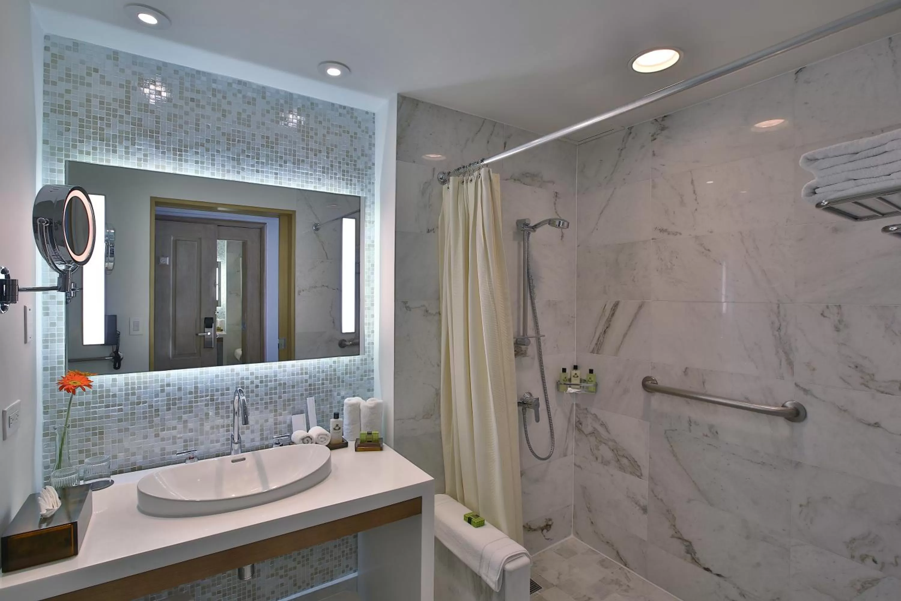 Shower in InterContinental Tegucigalpa at Multiplaza Mall by IHG