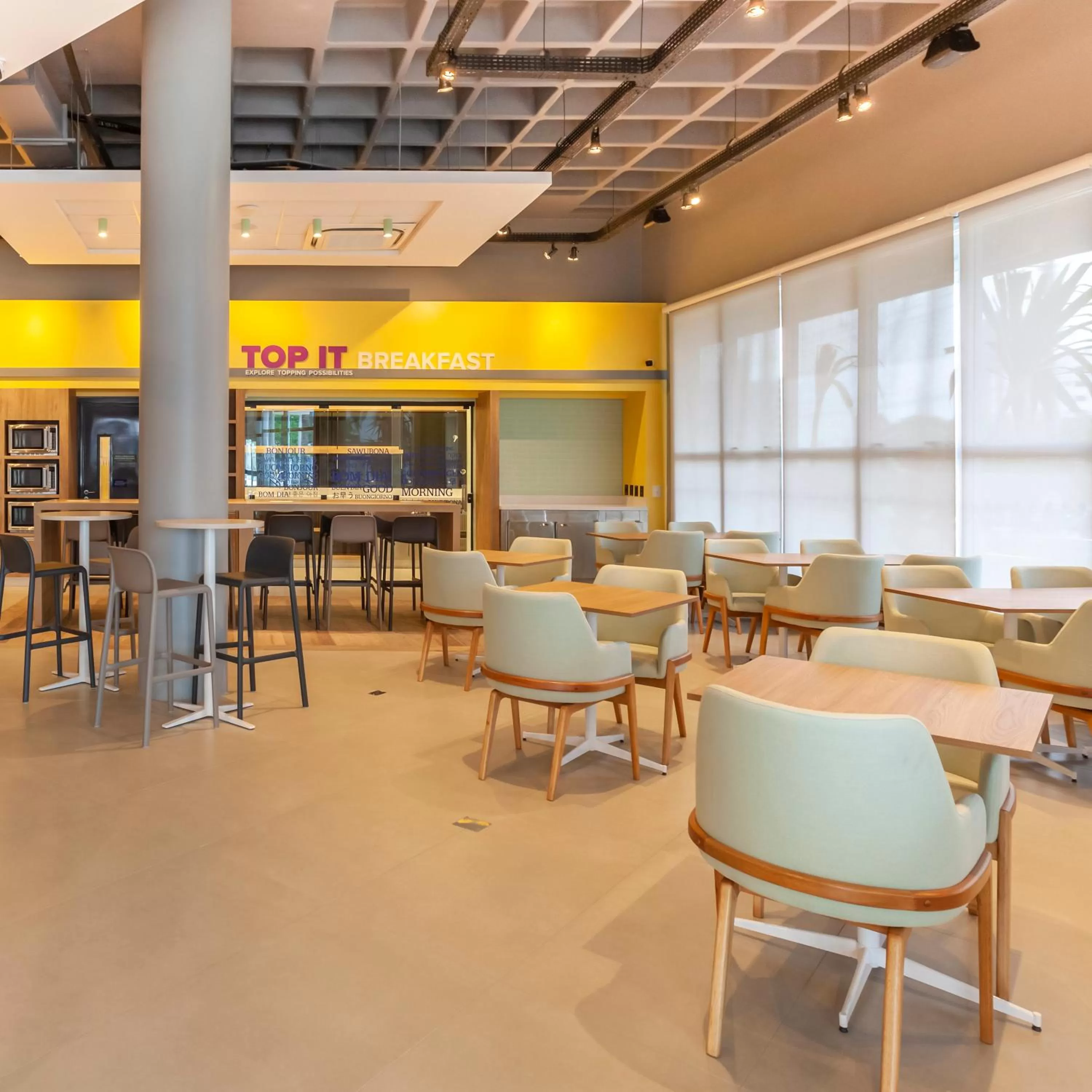 Restaurant/places to eat in Tru By Hilton Criciúma