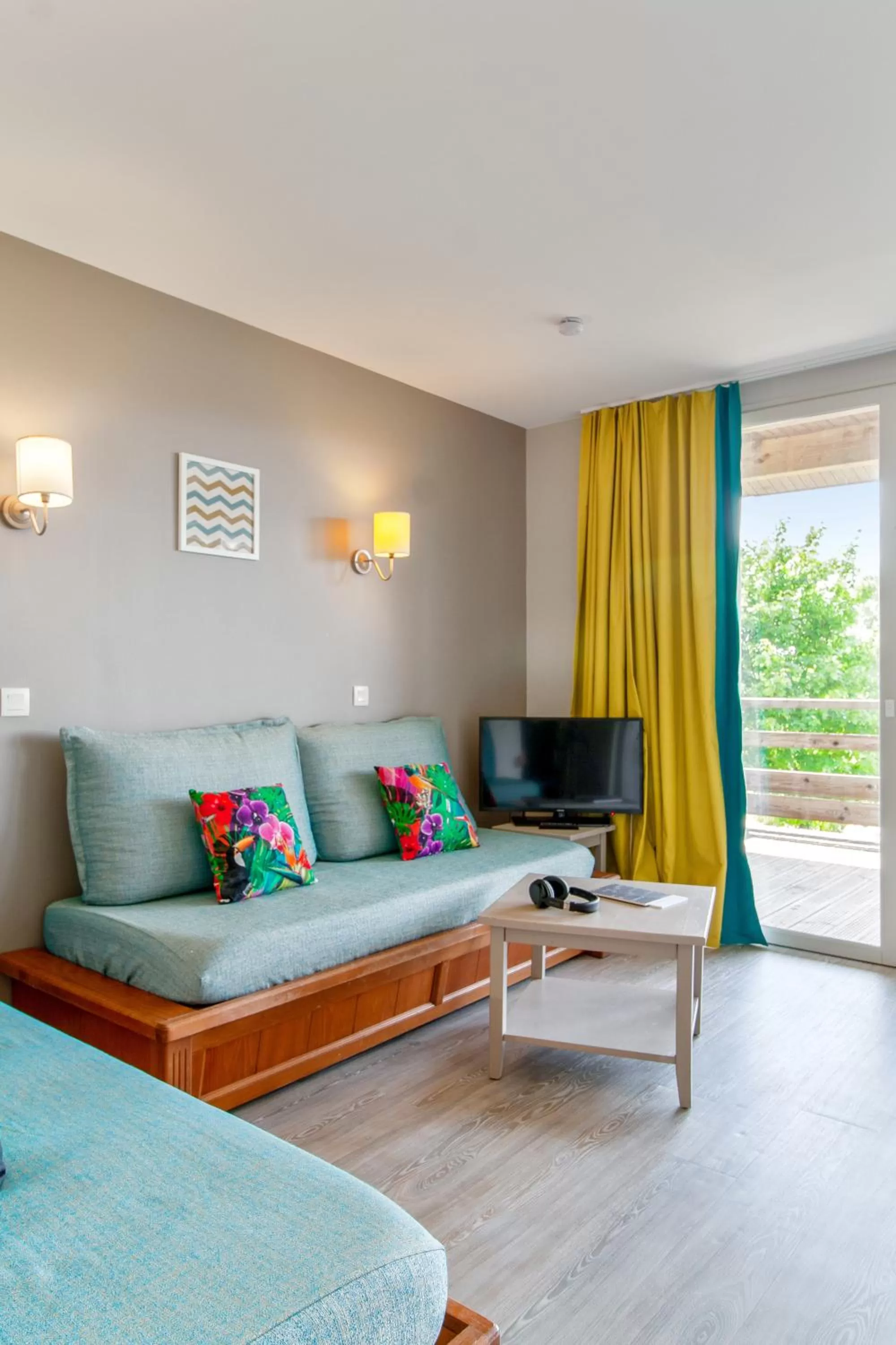 Communal lounge/ TV room in Résidence Pierre & Vacances Les Rives de la Seugne