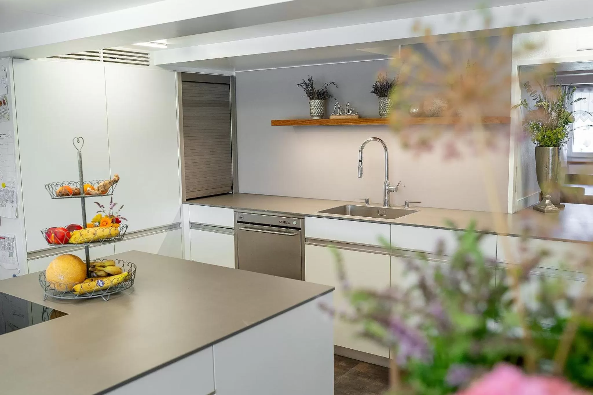 Kitchen or kitchenette, Kitchen/Kitchenette in Gästehaus Aemisegg