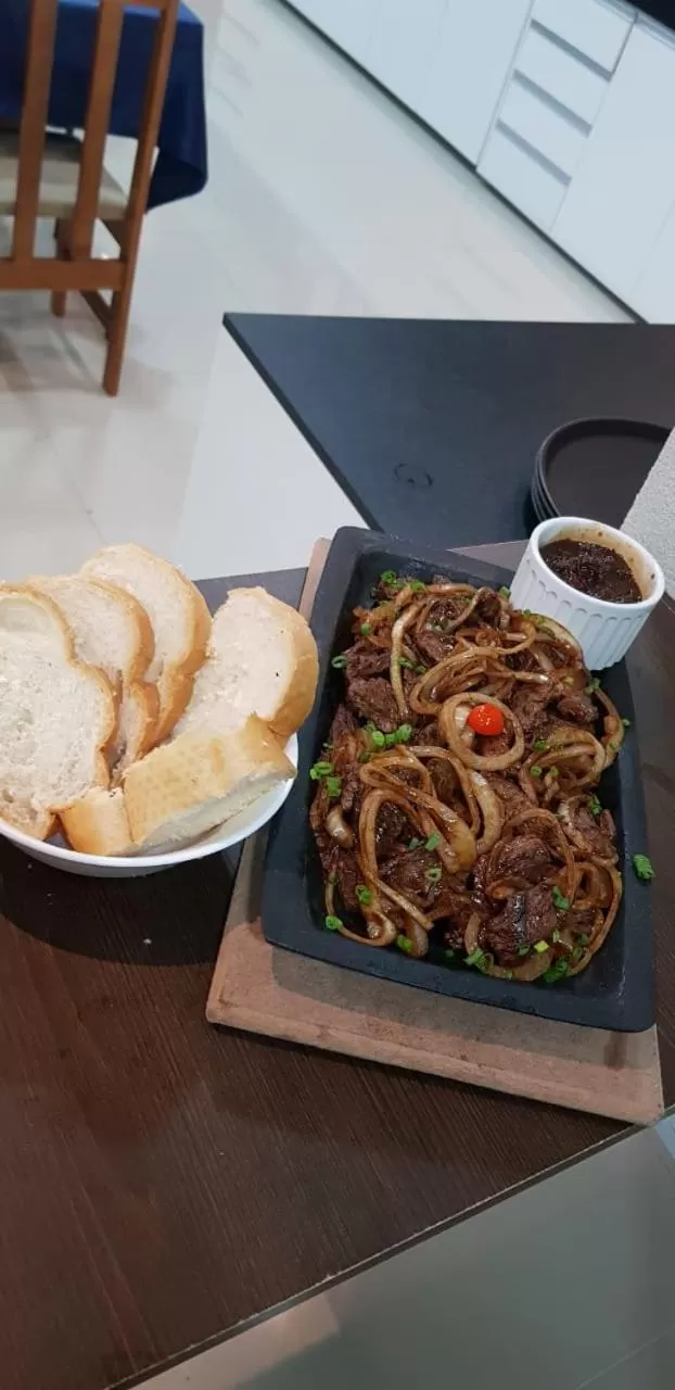 Restaurant/places to eat in Regional Plaza Hotel Event Park