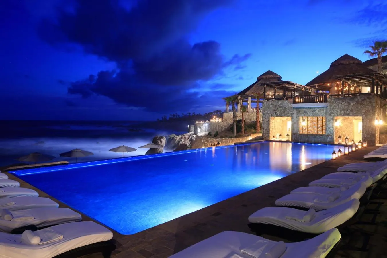 Swimming pool in Esperanza, Auberge Collection