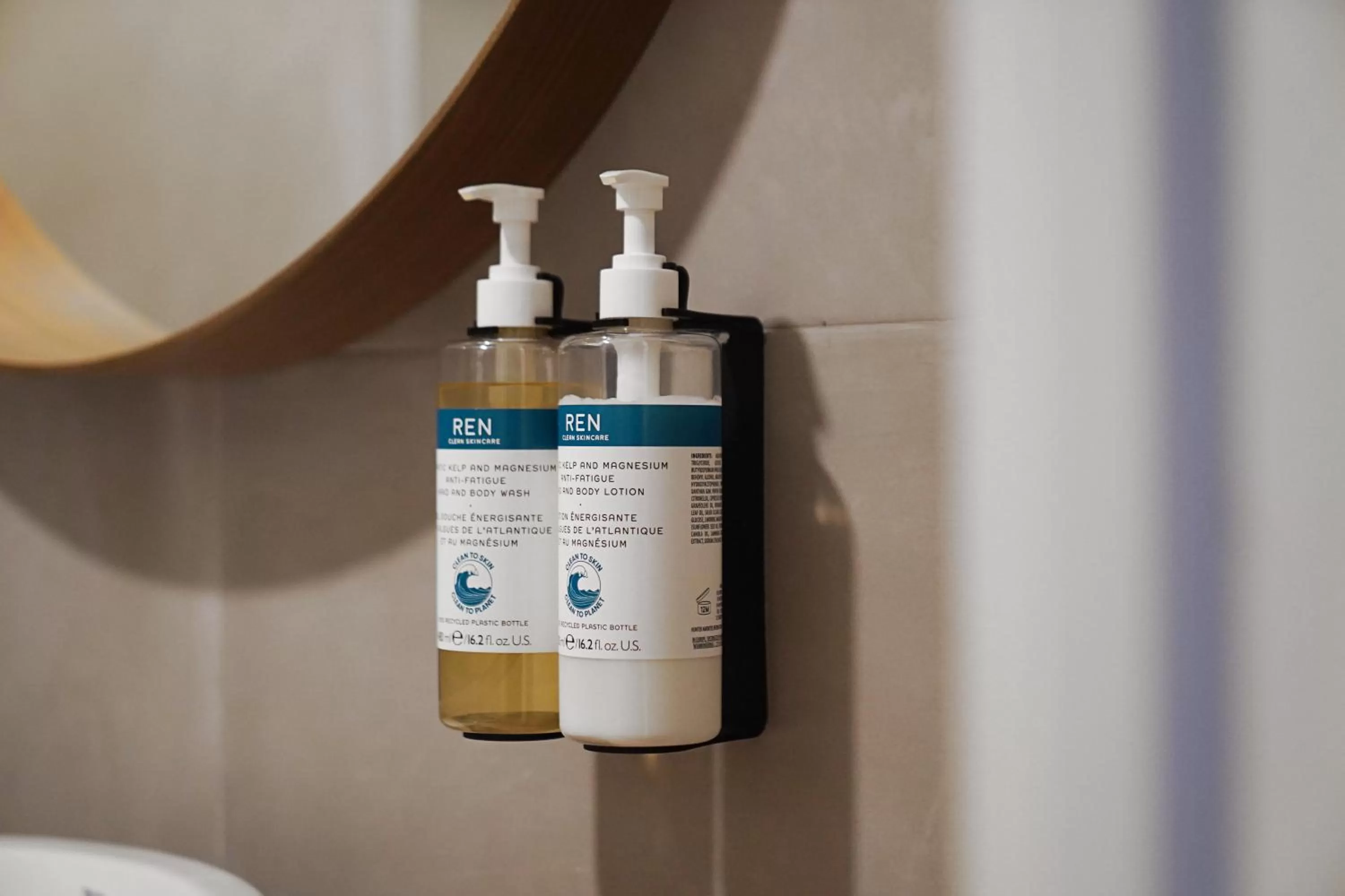 Bathroom in Numa Barcelona Brio