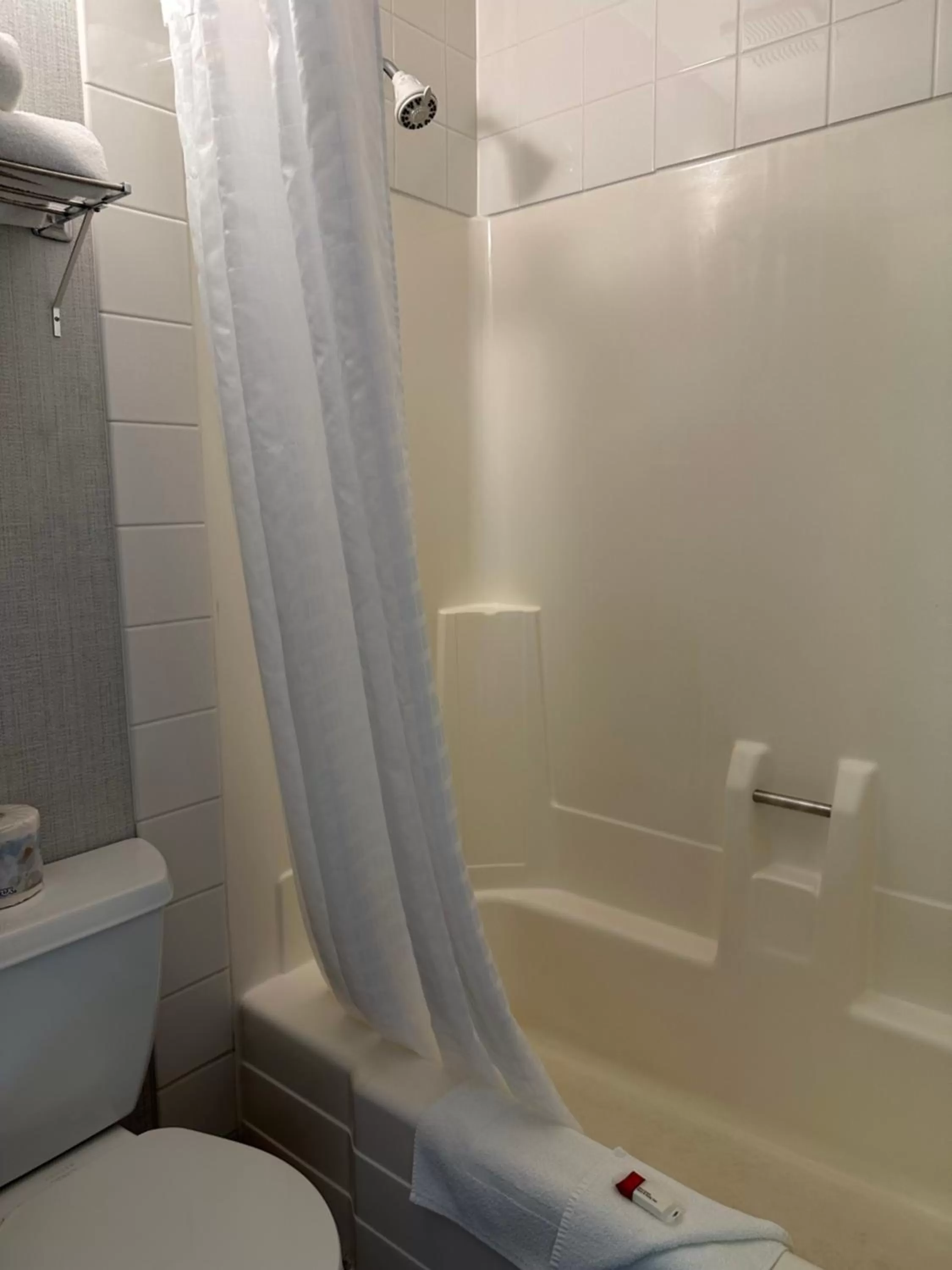 Super 8 by Wyndham Lethbridge