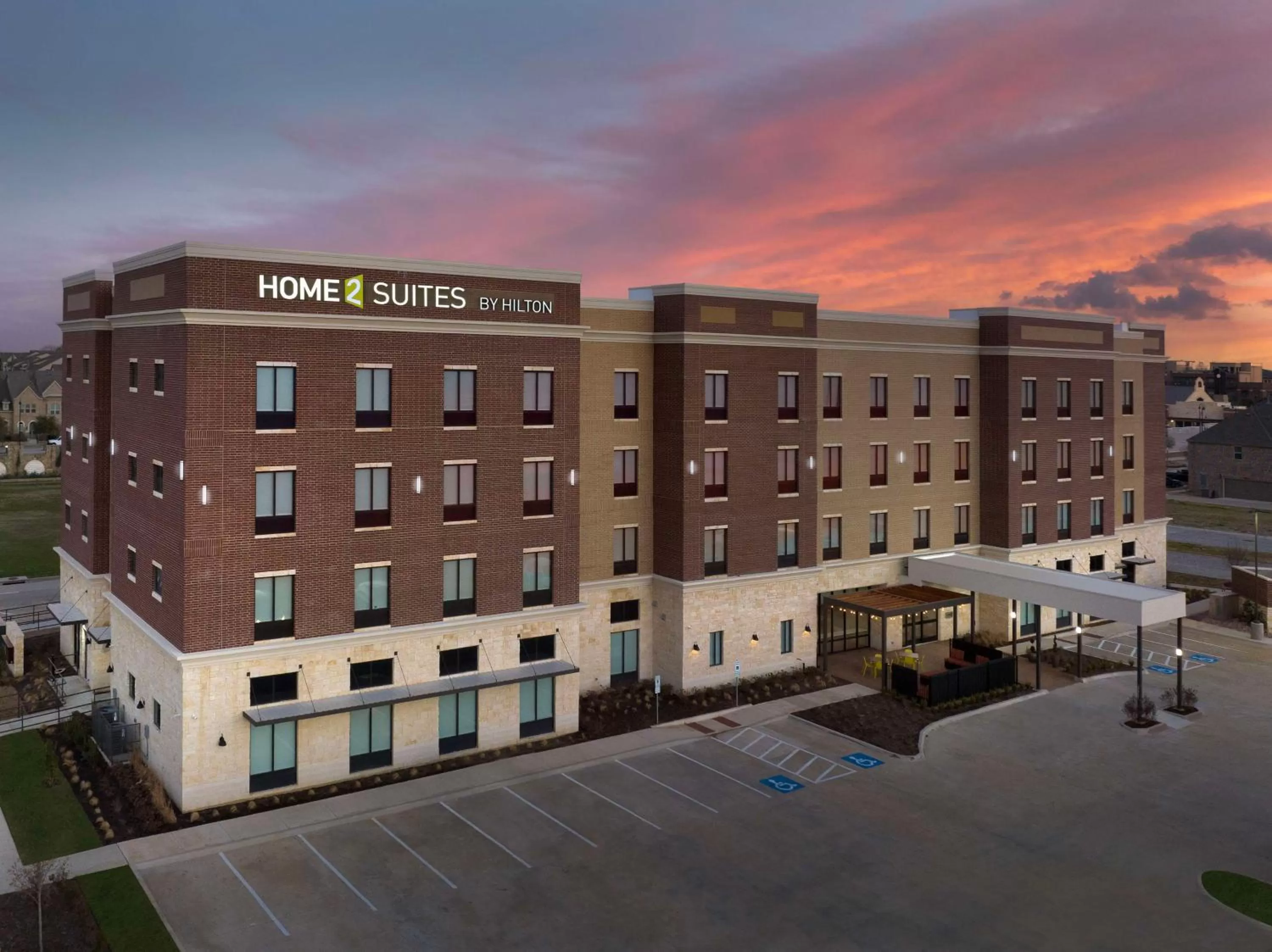 Property building in Home2 Suites By Hilton Flower Mound Dallas