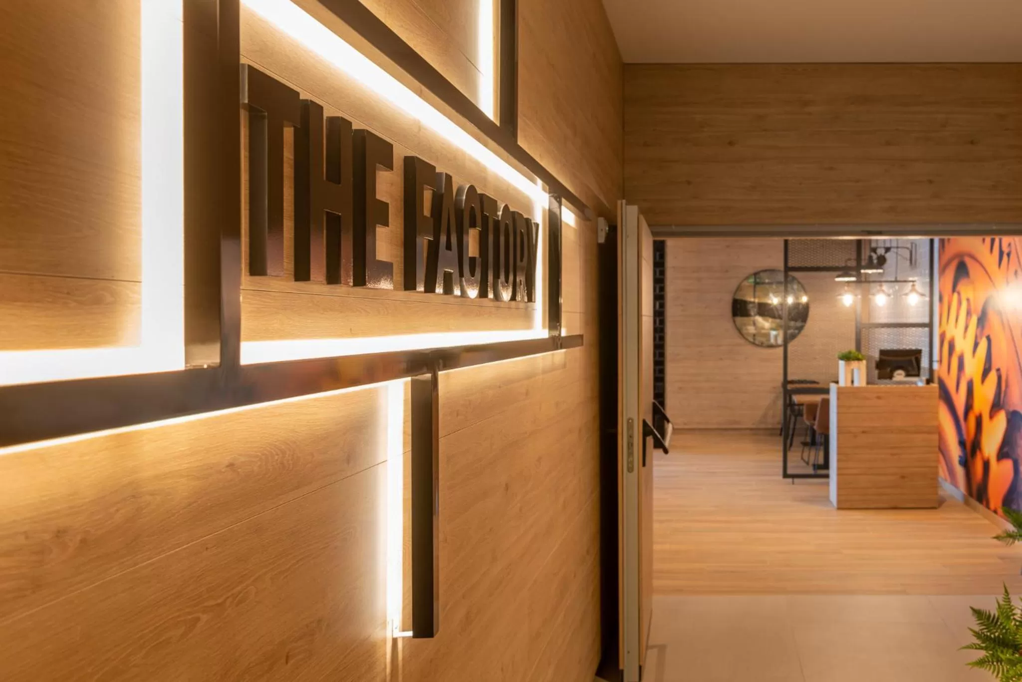 Restaurant/places to eat in L'Azure Hotel 4* Sup