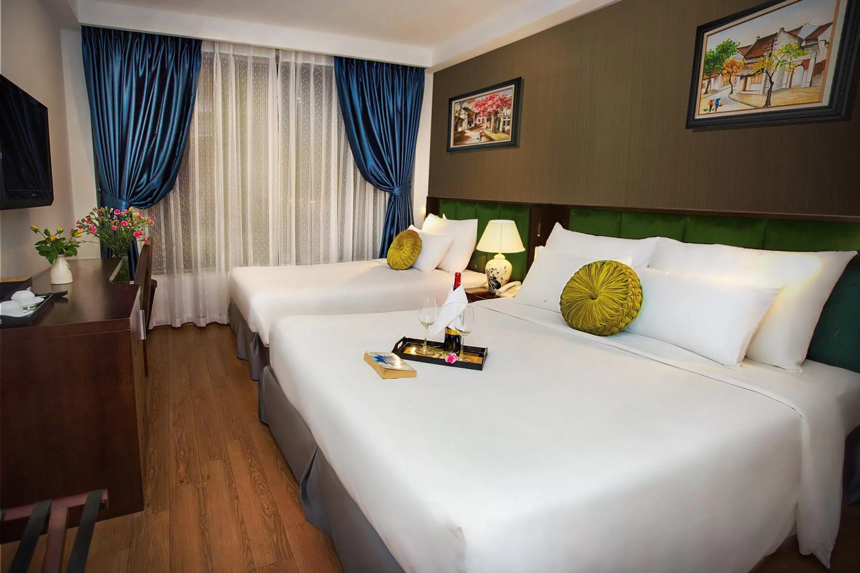 Bedroom, Bed in Aviary Hanoi Hotel & Travel