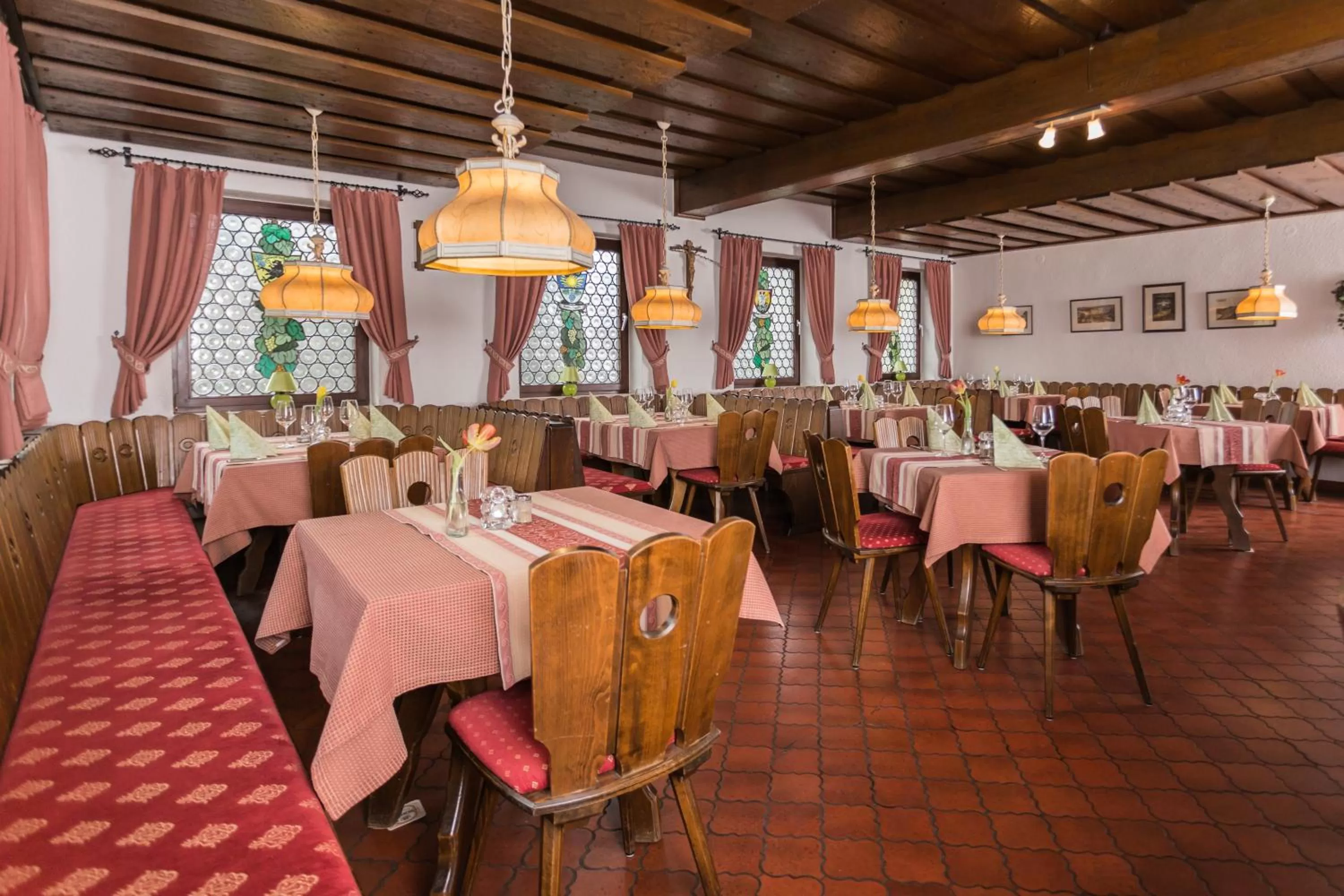 Restaurant/places to eat in Hotel Löwen