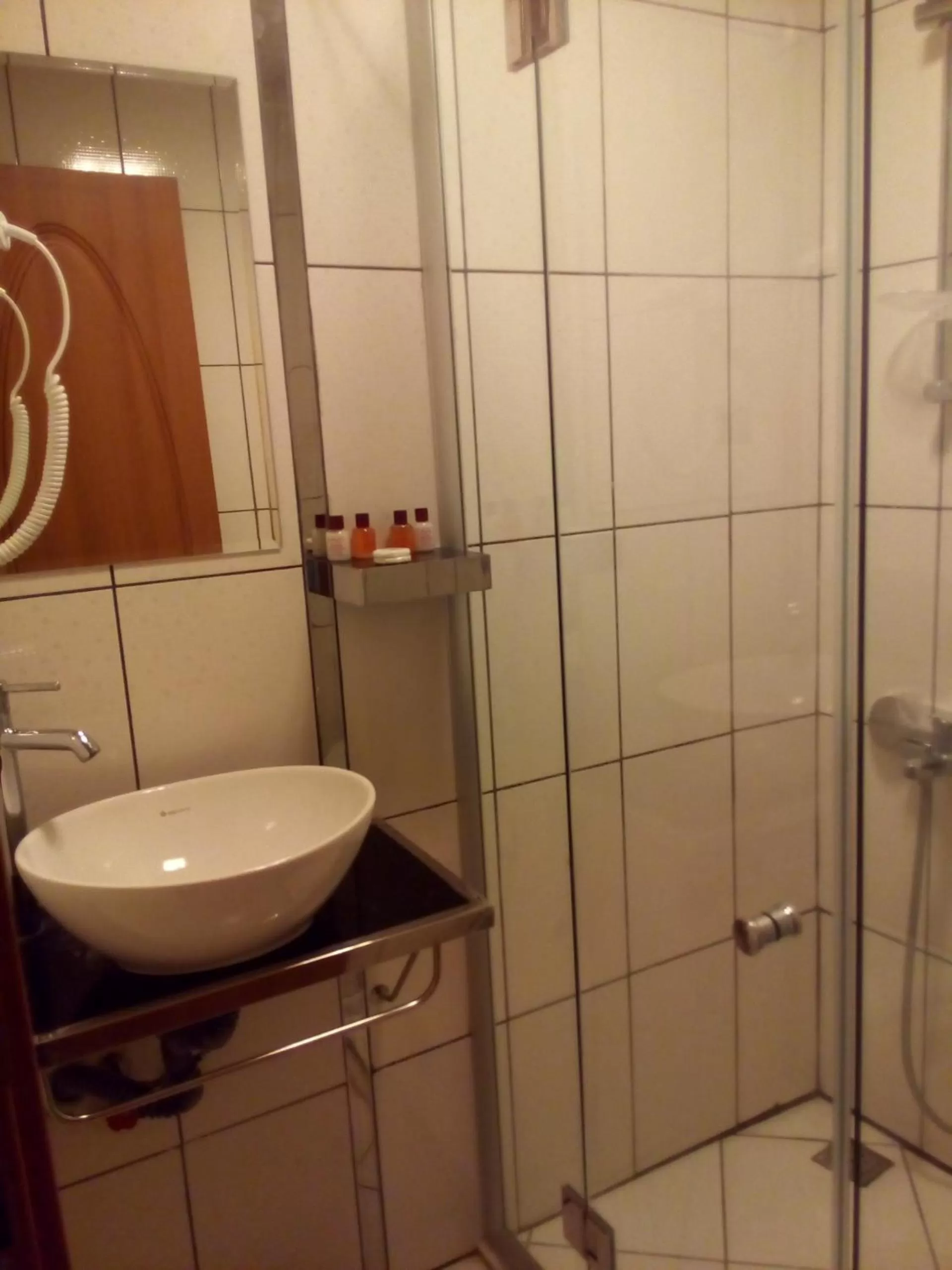 Bathroom in Olimpiyat Hotel Izmir