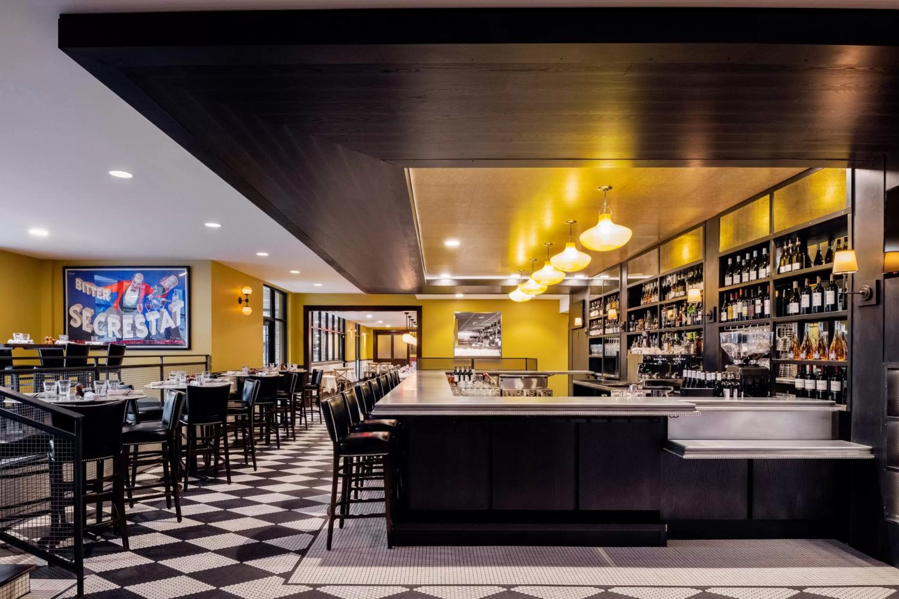 Restaurant/places to eat in The Cloudveil, Autograph Collection