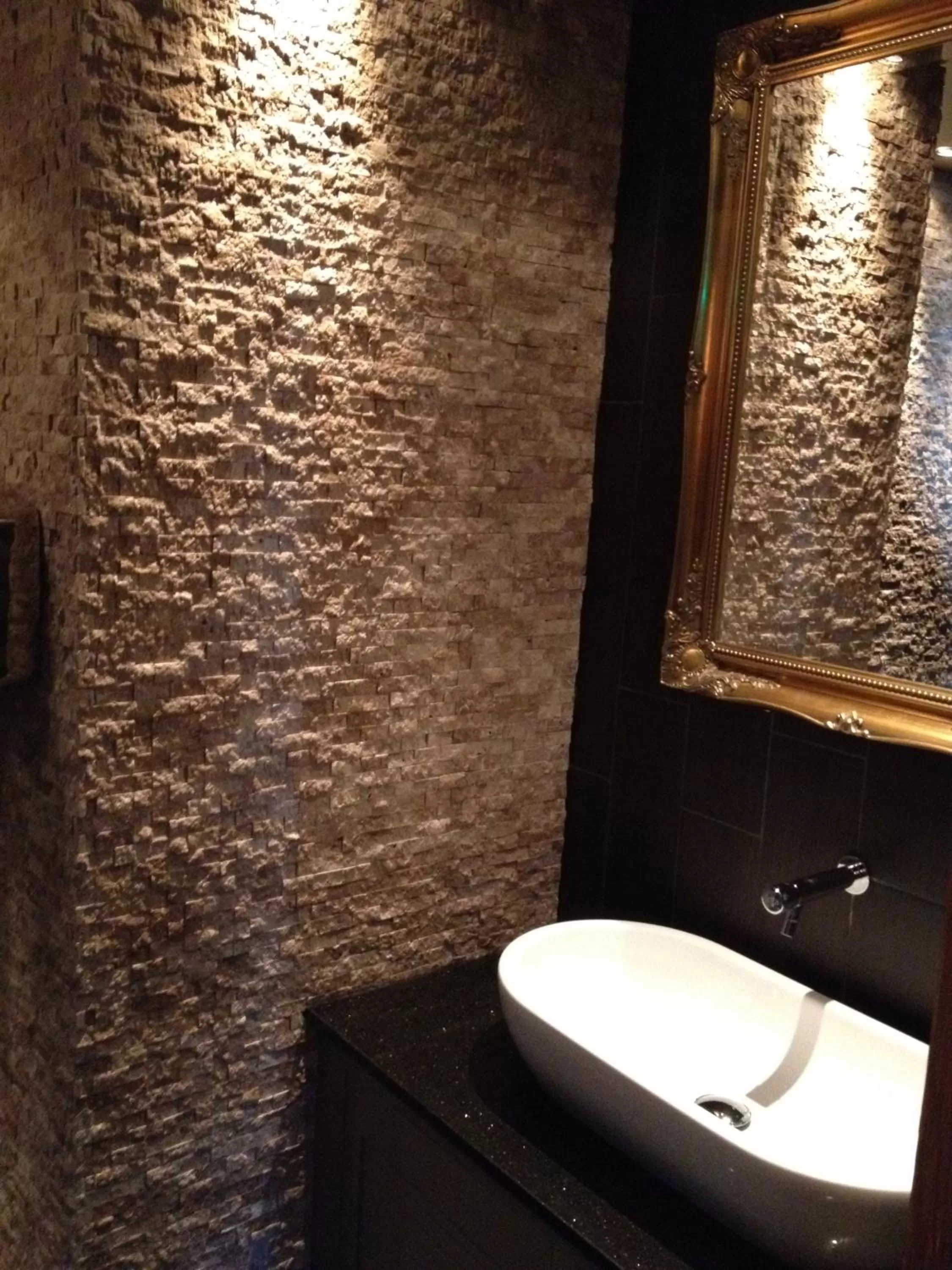 Toilet in The Brewery Tap