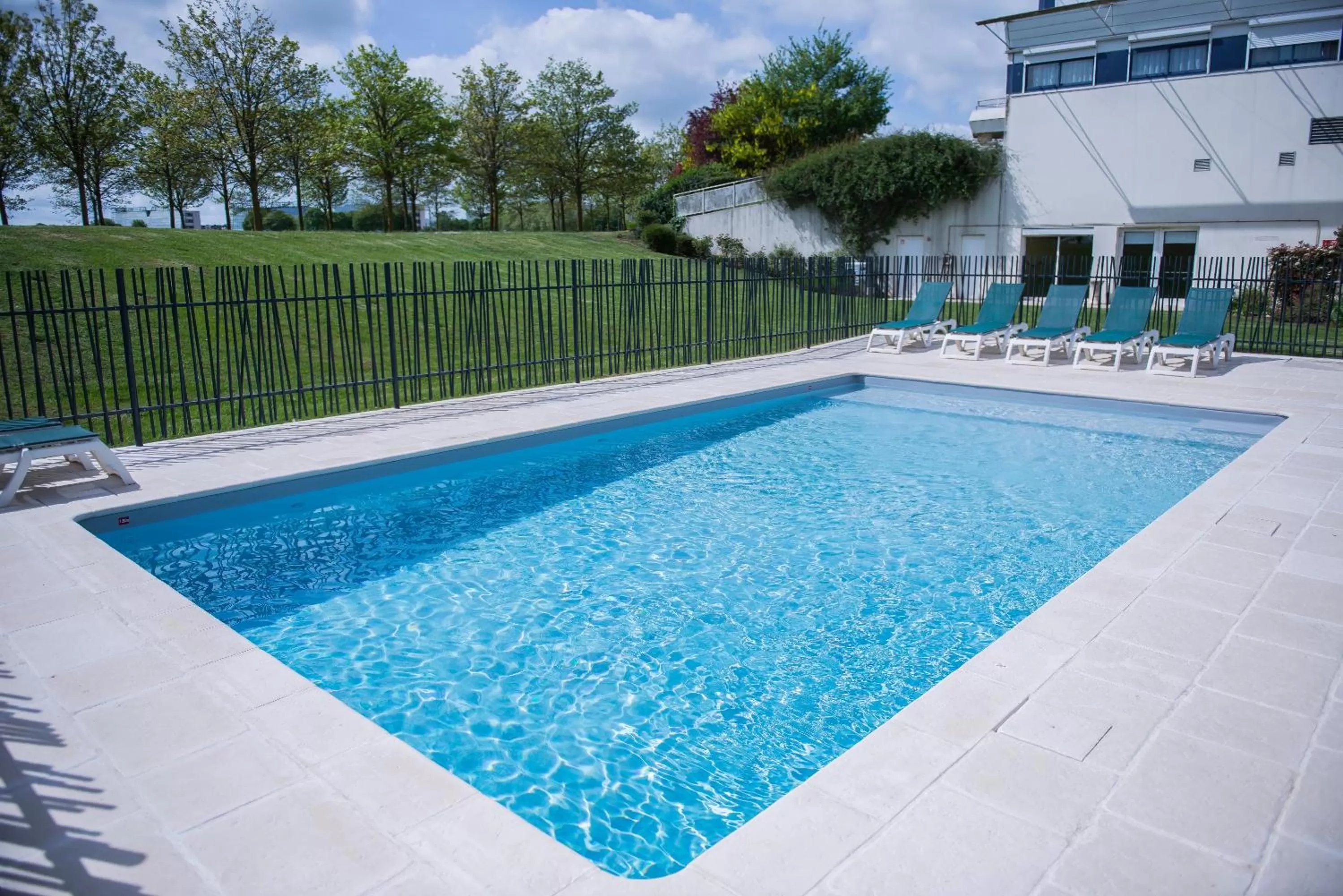 Swimming Pool in ibis budget Site du Futuroscope
