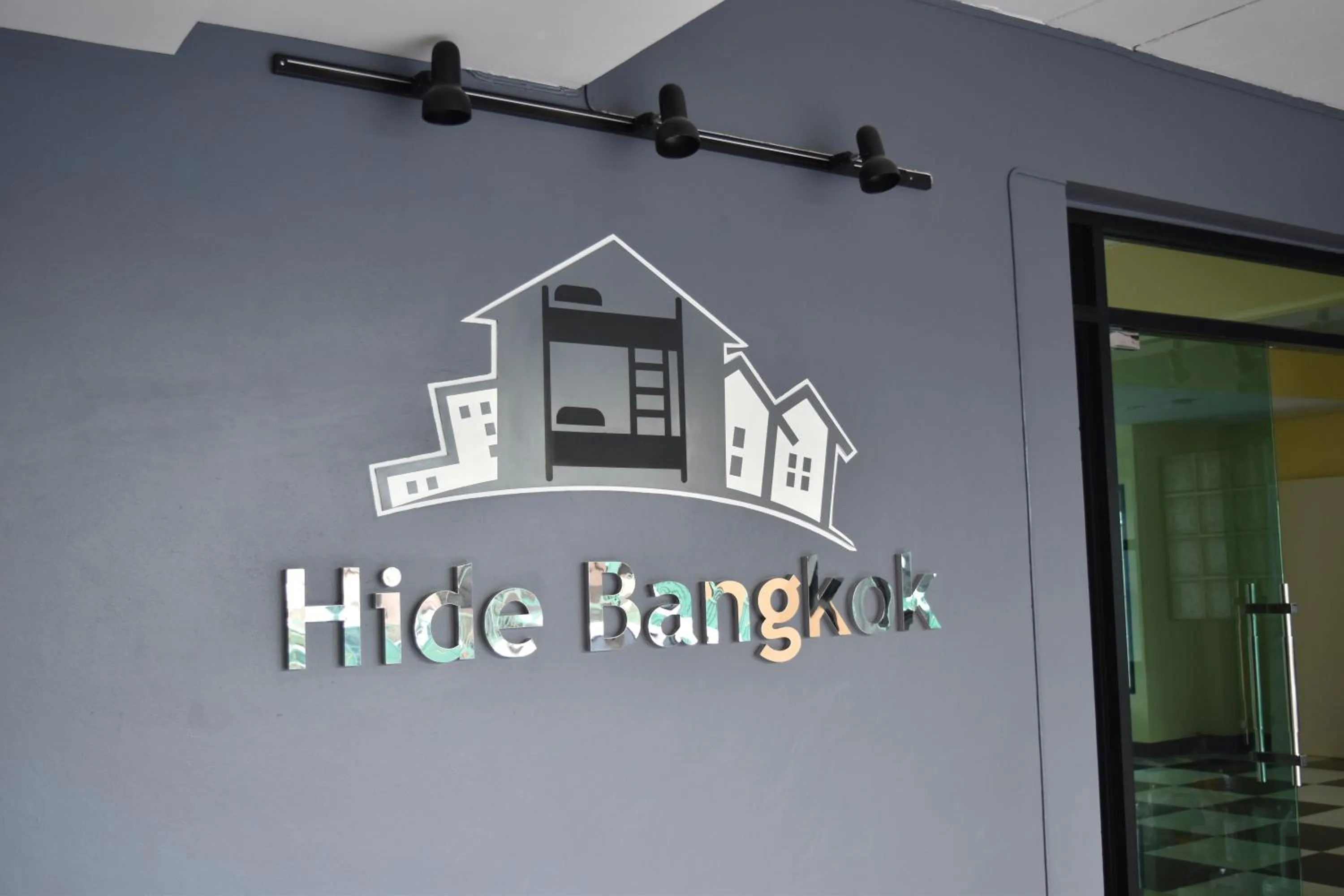 Logo/Certificate/Sign in Hide Bangkok Hostel