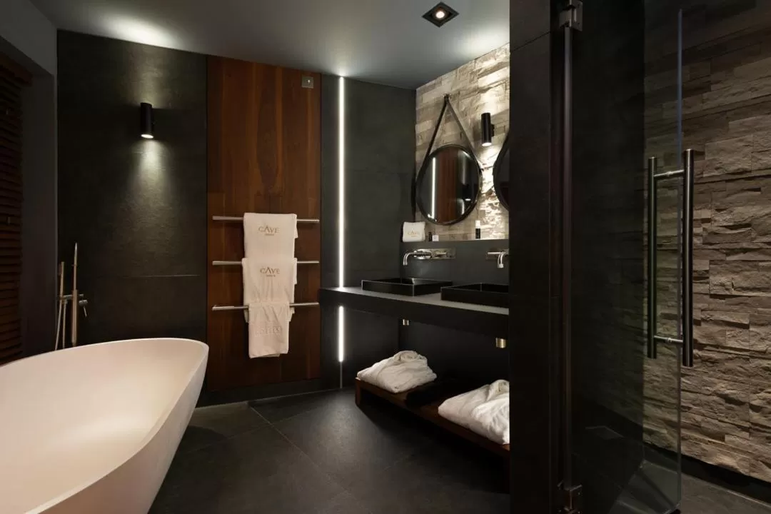 Bathroom in Cave Hotel & Golf Resort