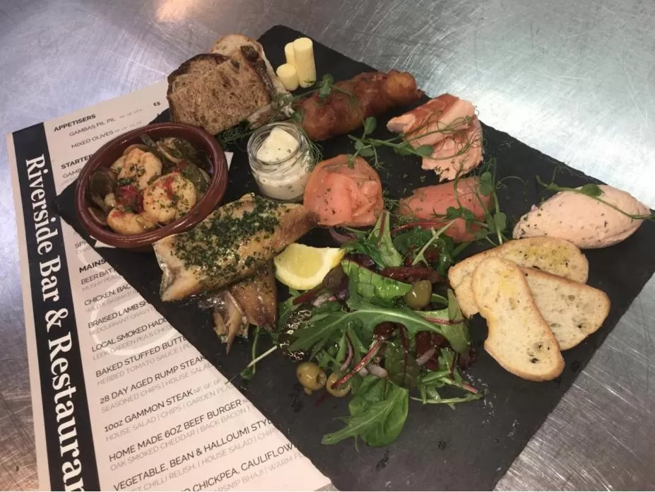 Restaurant/places to eat in Waveney House Hotel