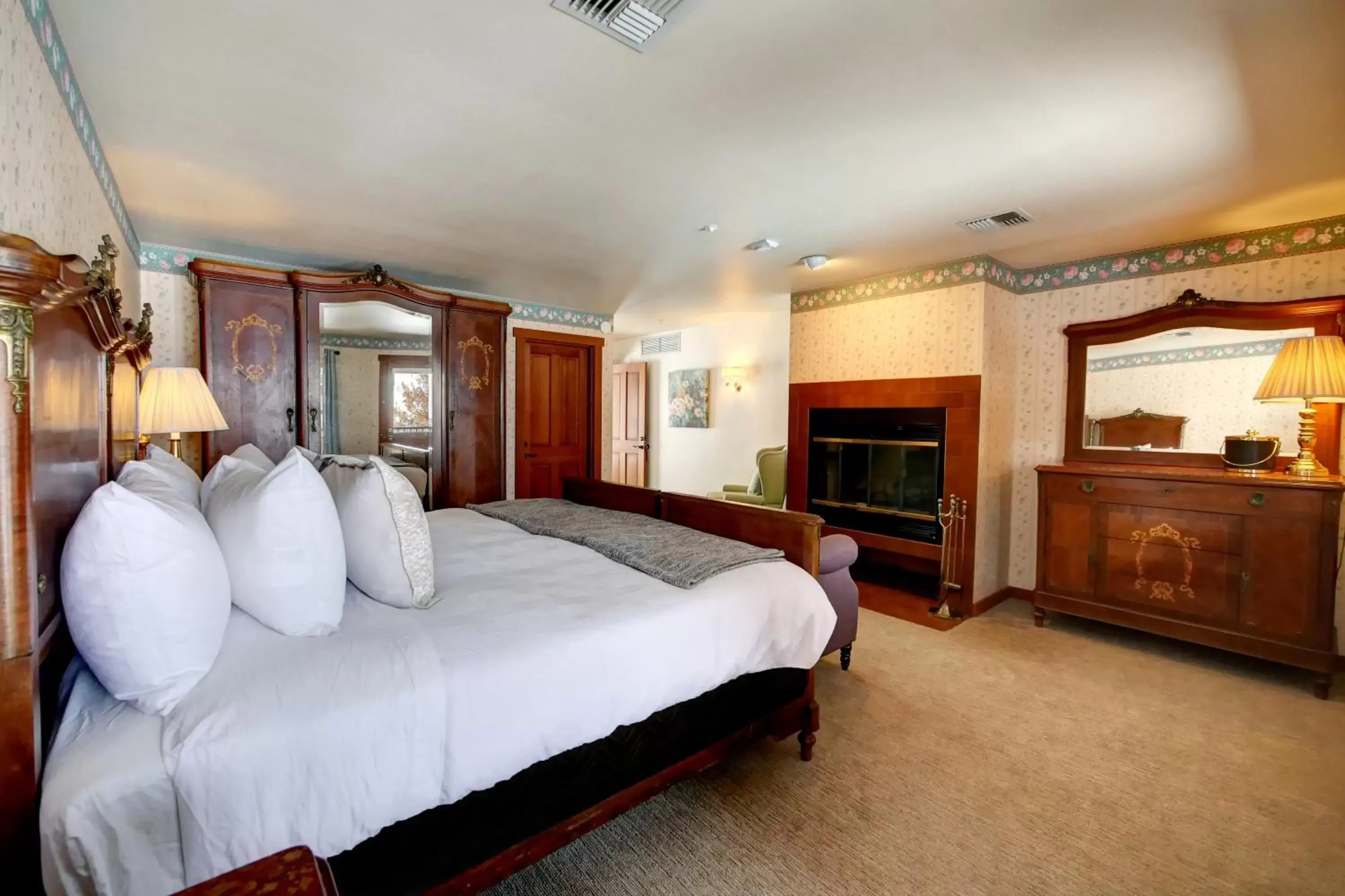 King Room in Casia Lodge and Ranch King Room in Casia Lodge and Ranch