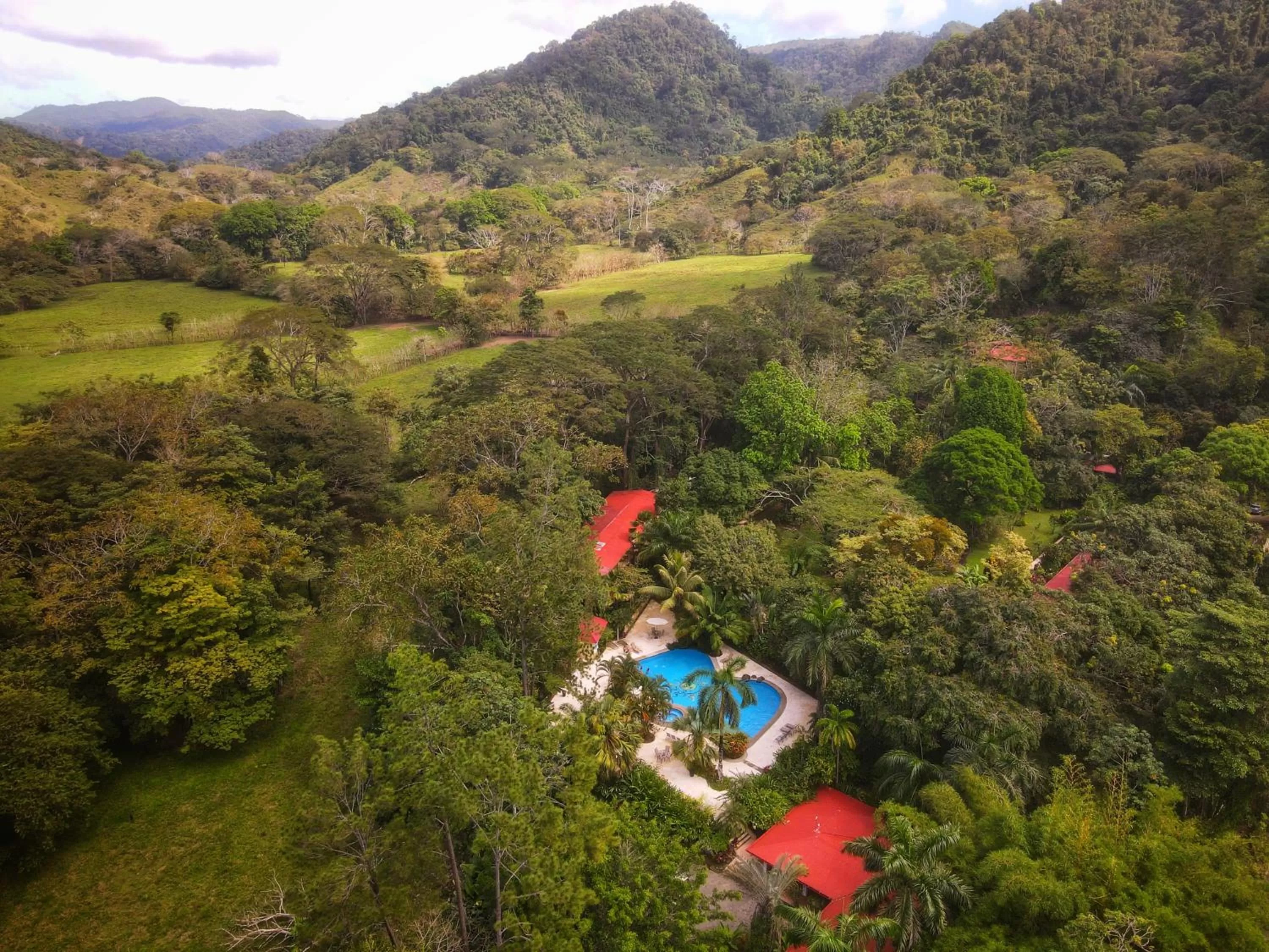 Property building in Jaco Hotel DoceLunas