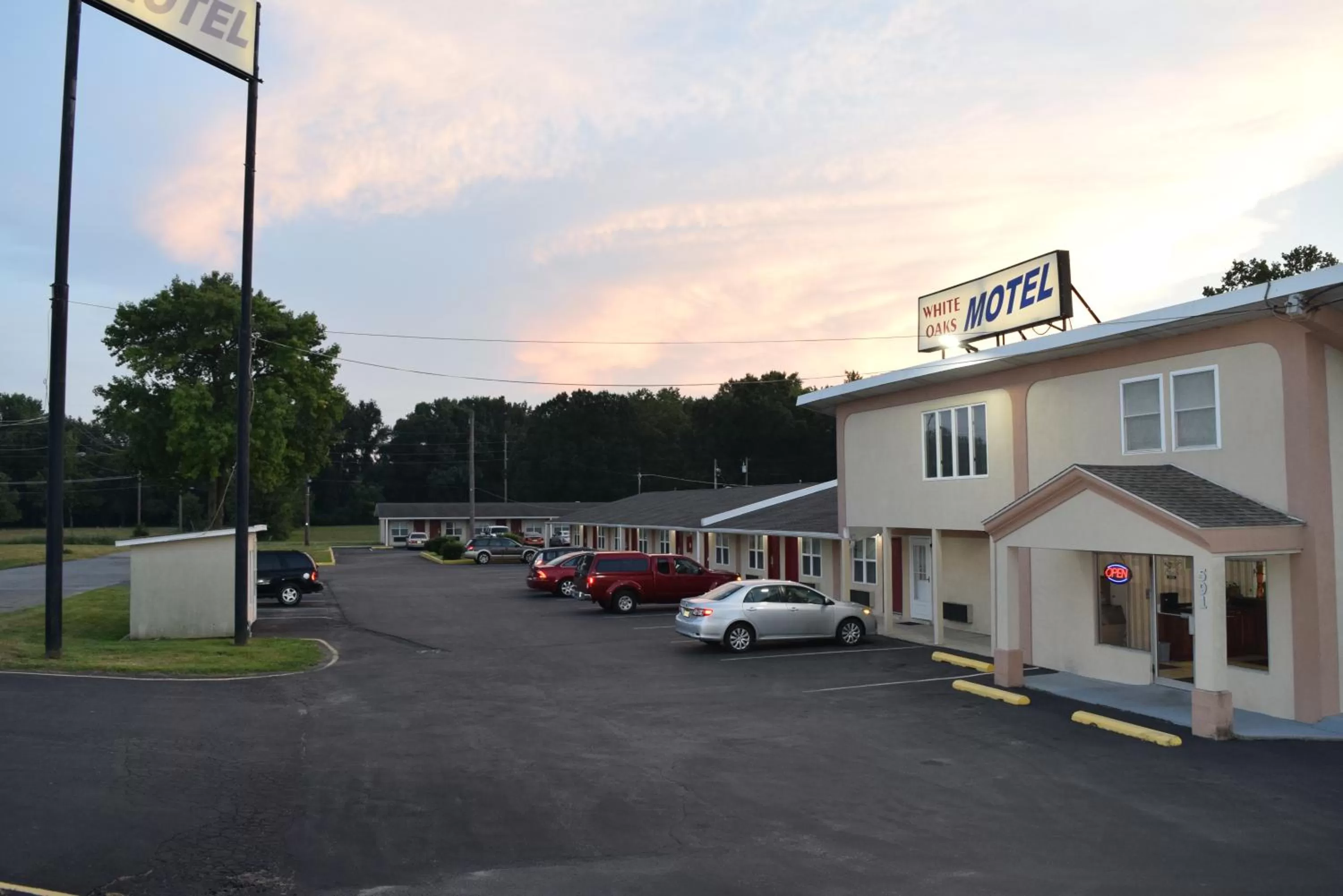 Property building in White Oaks Motel Pennsville/Carneys Point