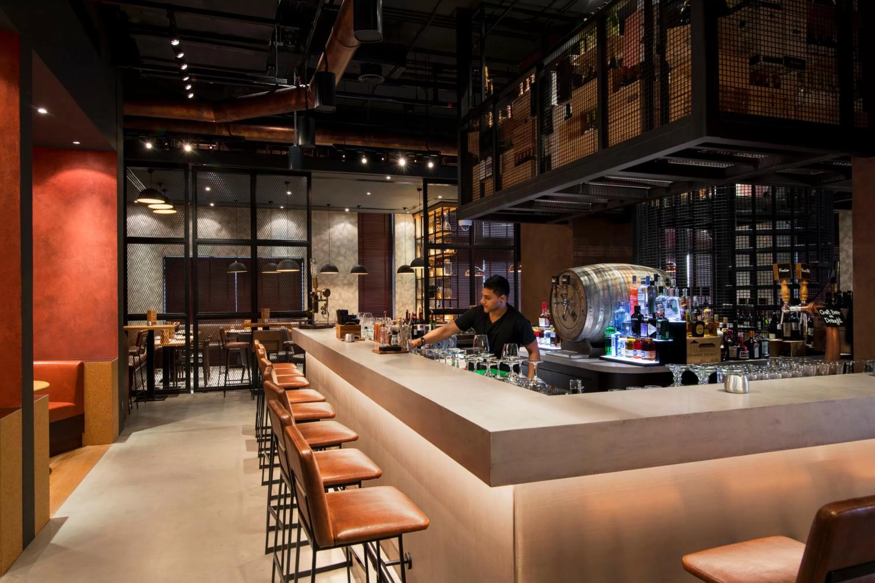 Restaurant/places to eat in Pearl Rotana Capital Centre