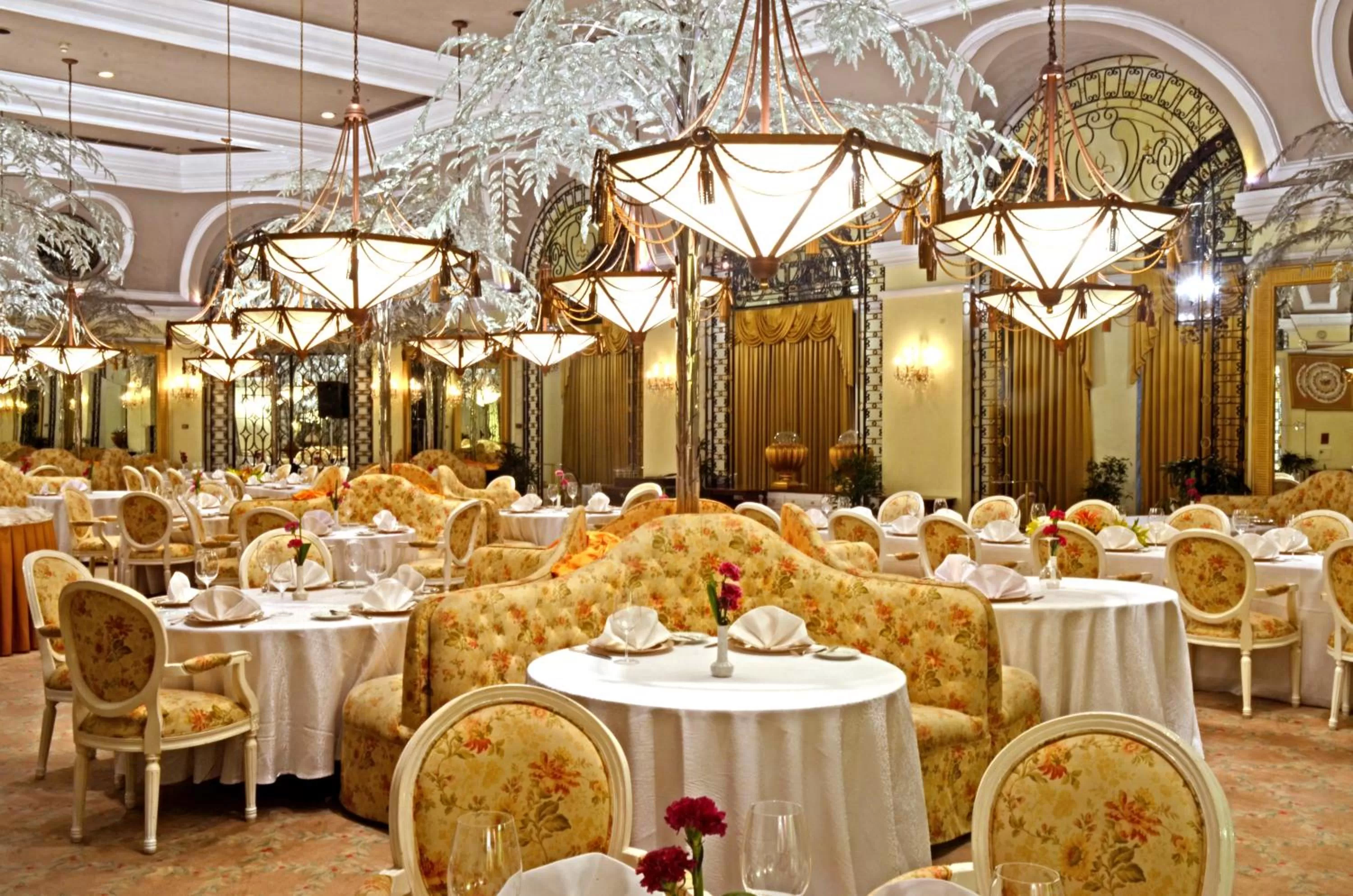 Restaurant/places to eat in The Manila Hotel