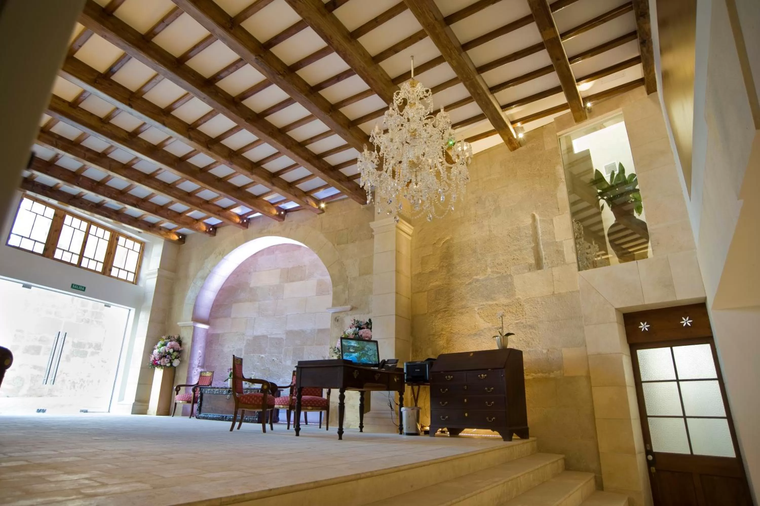 Facade/entrance in Sindic Hotel - Adults Only