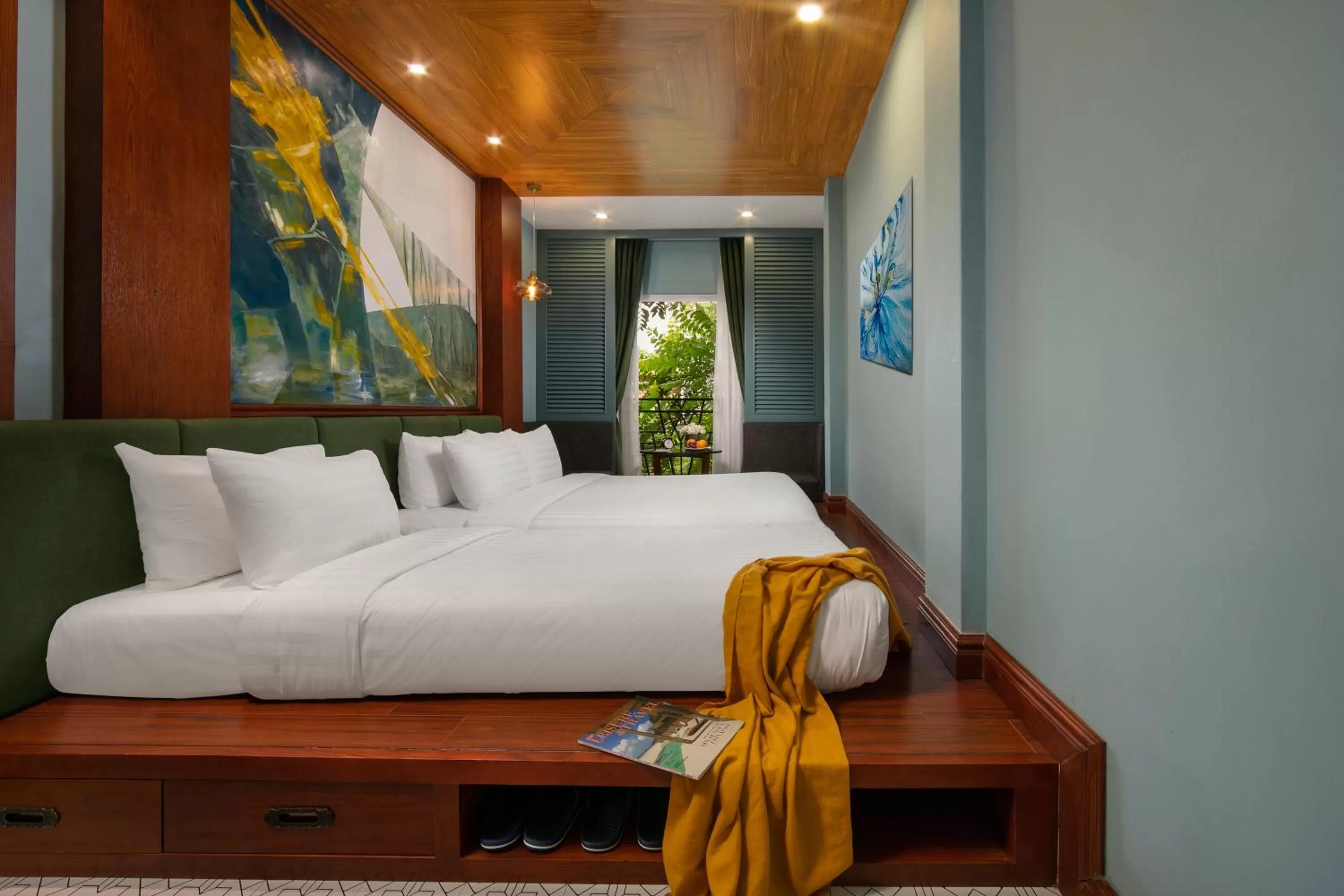 Bed in Hanoi La Selva Central Hotel & Spa