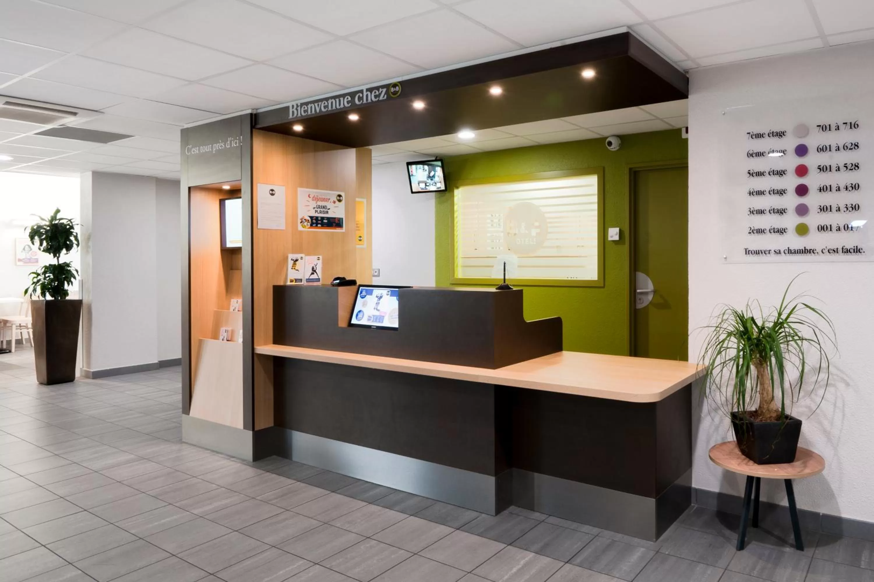 Lobby or reception in B&B HOTEL Lyon Sud États-Unis
