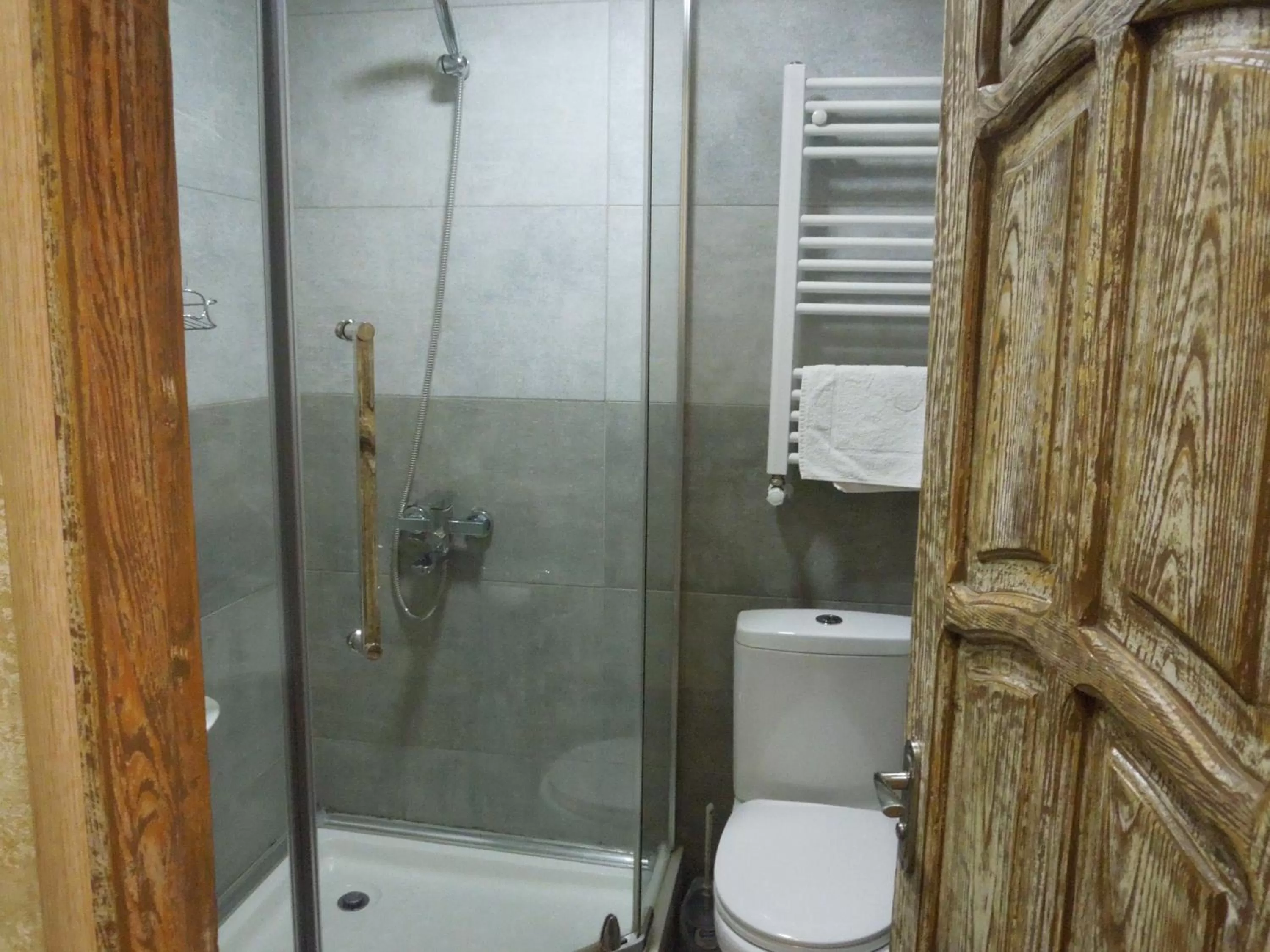 Toilet in Epic Meidan Hotel