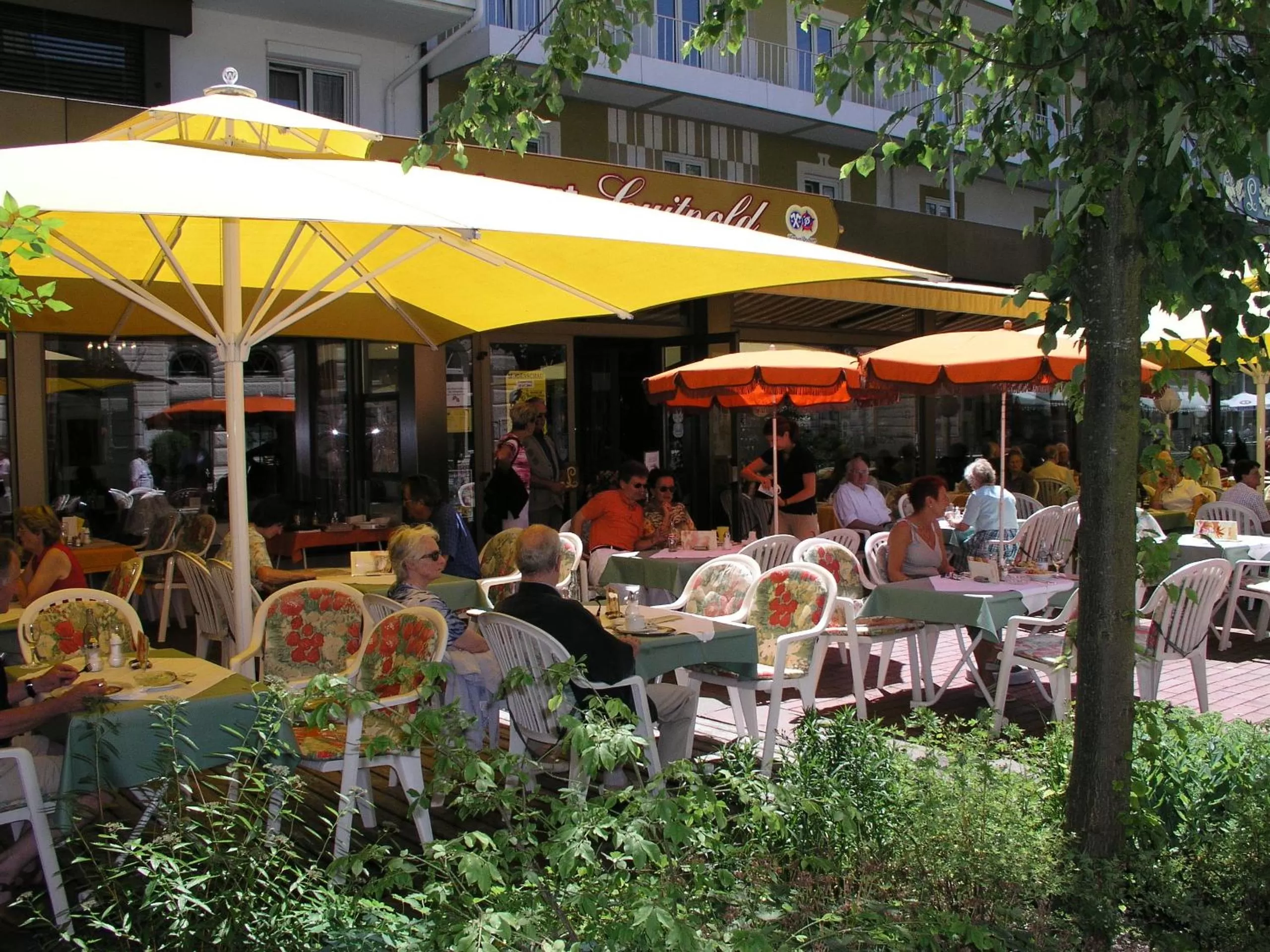 Restaurant/places to eat in Hotel Luitpold