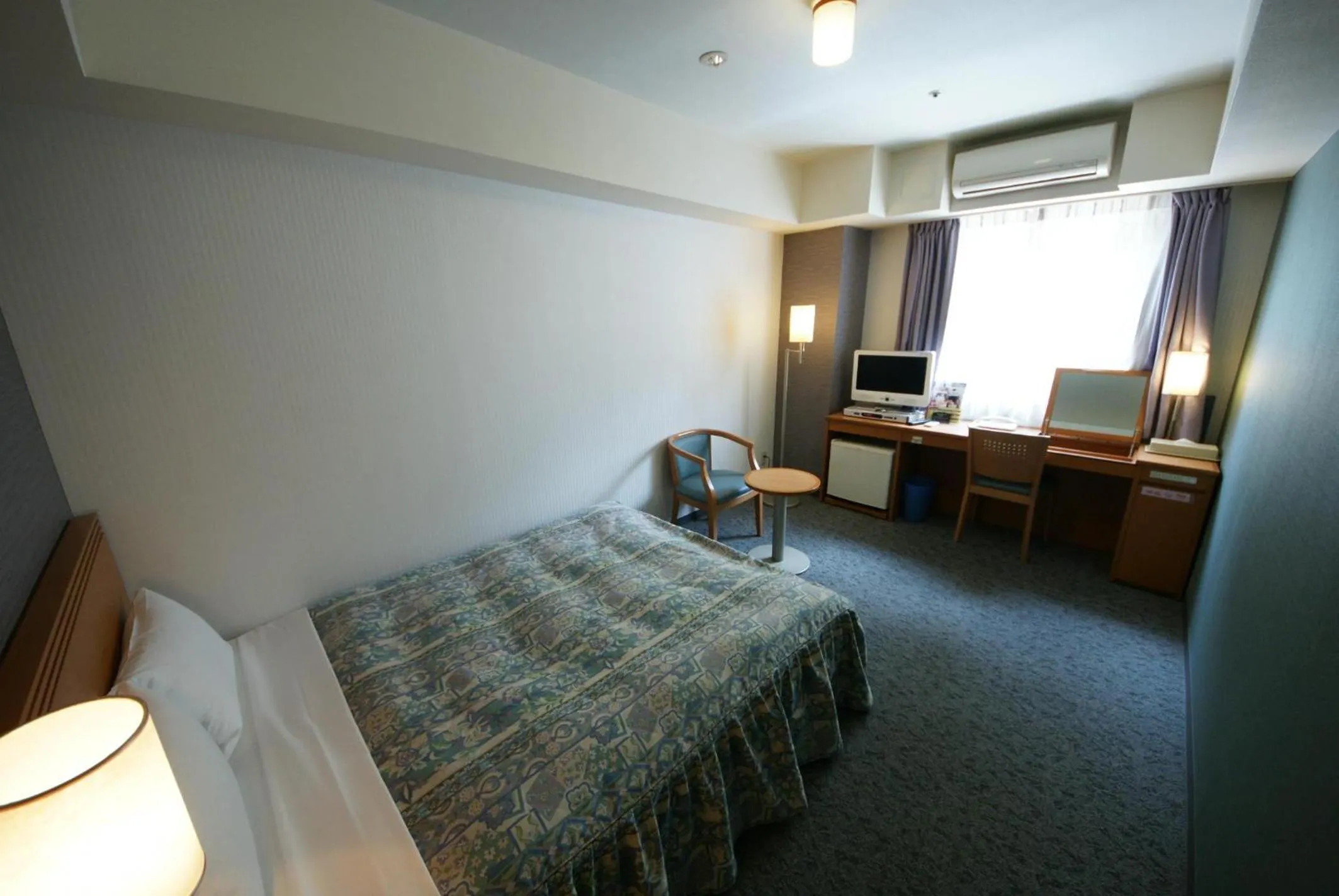 Bed in Hotel Landmark Nagoya