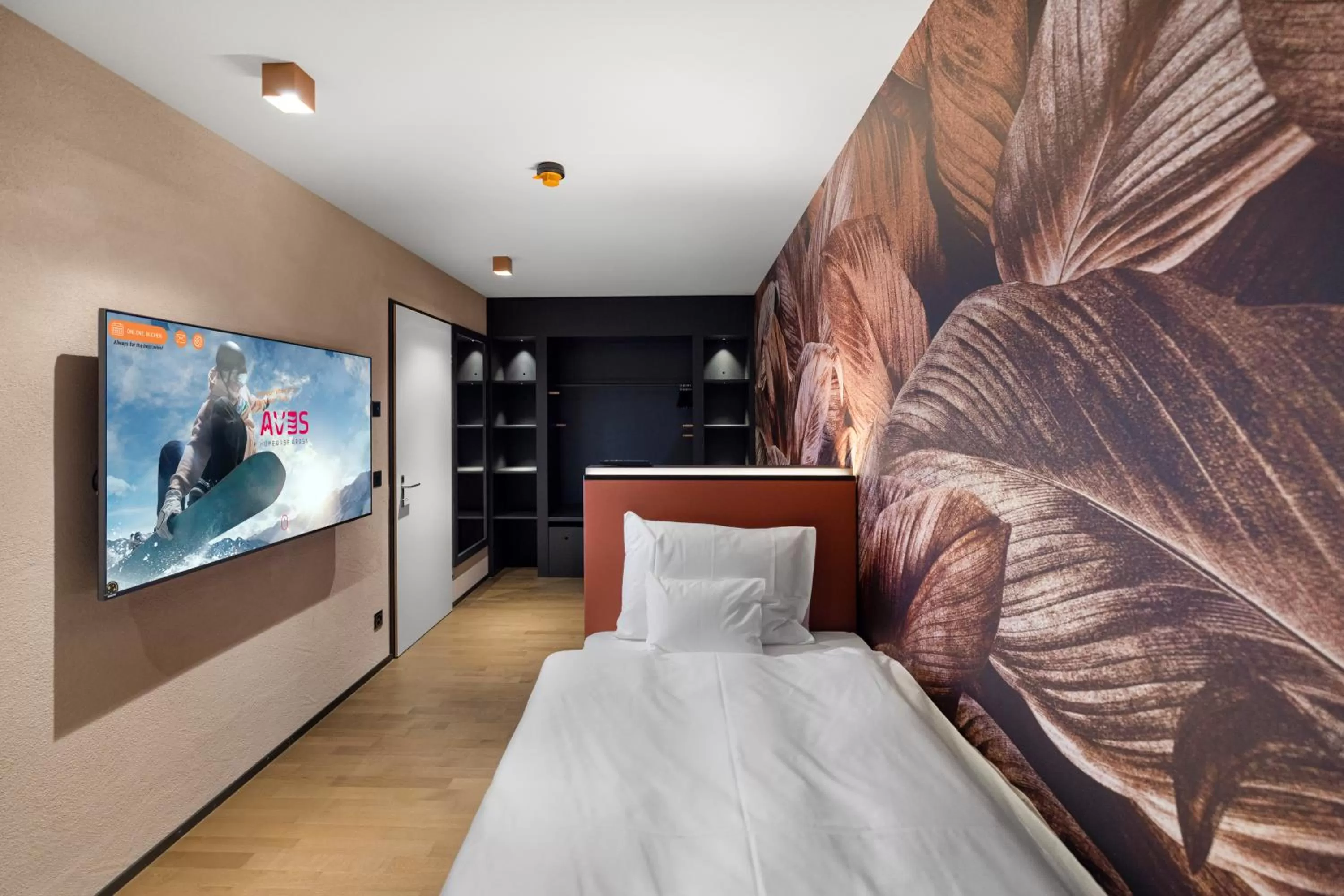 children, Bed in AVES Hotel&Apartment Arosa