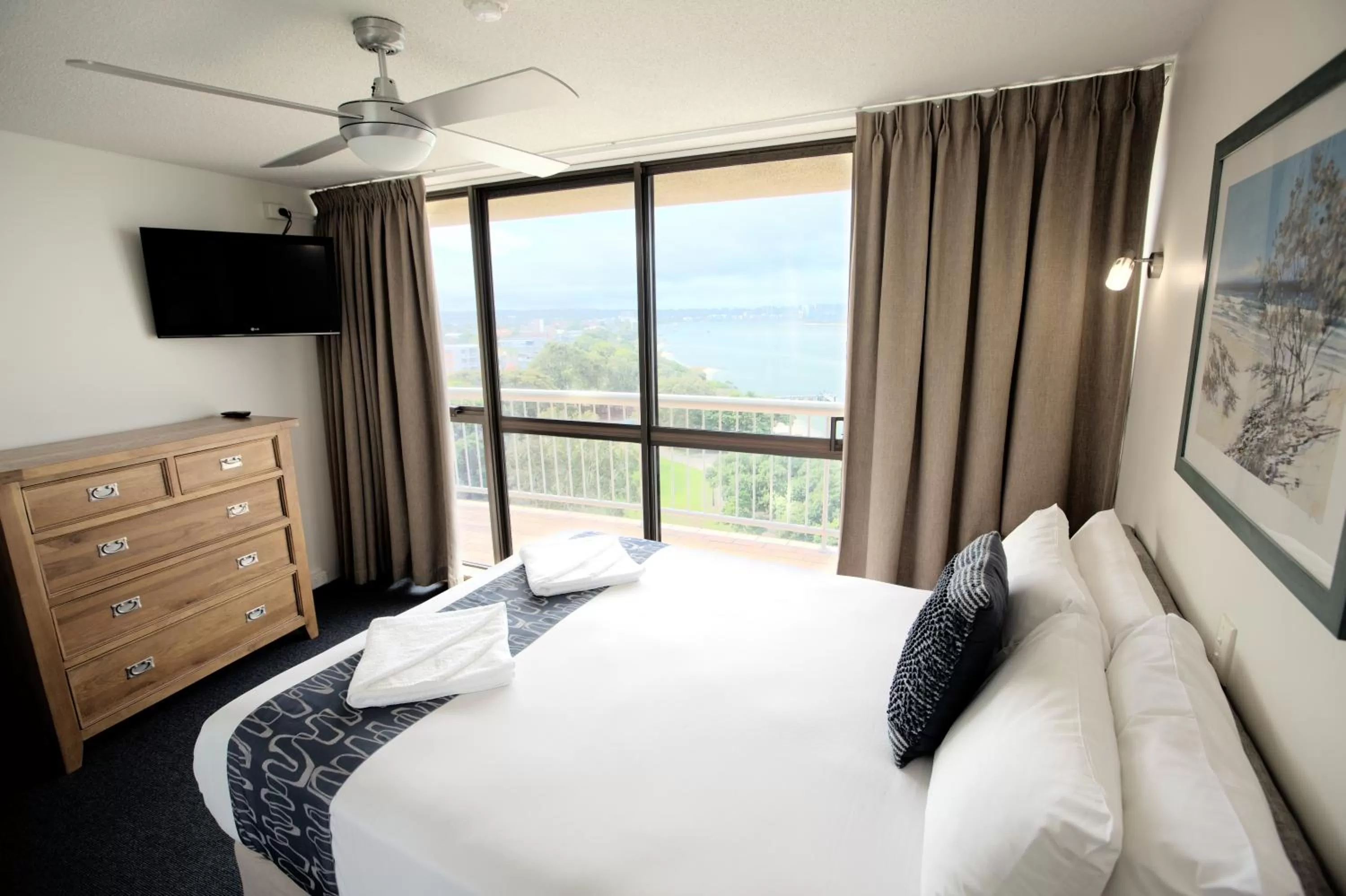 Bedroom, Bed in Gemini Resort