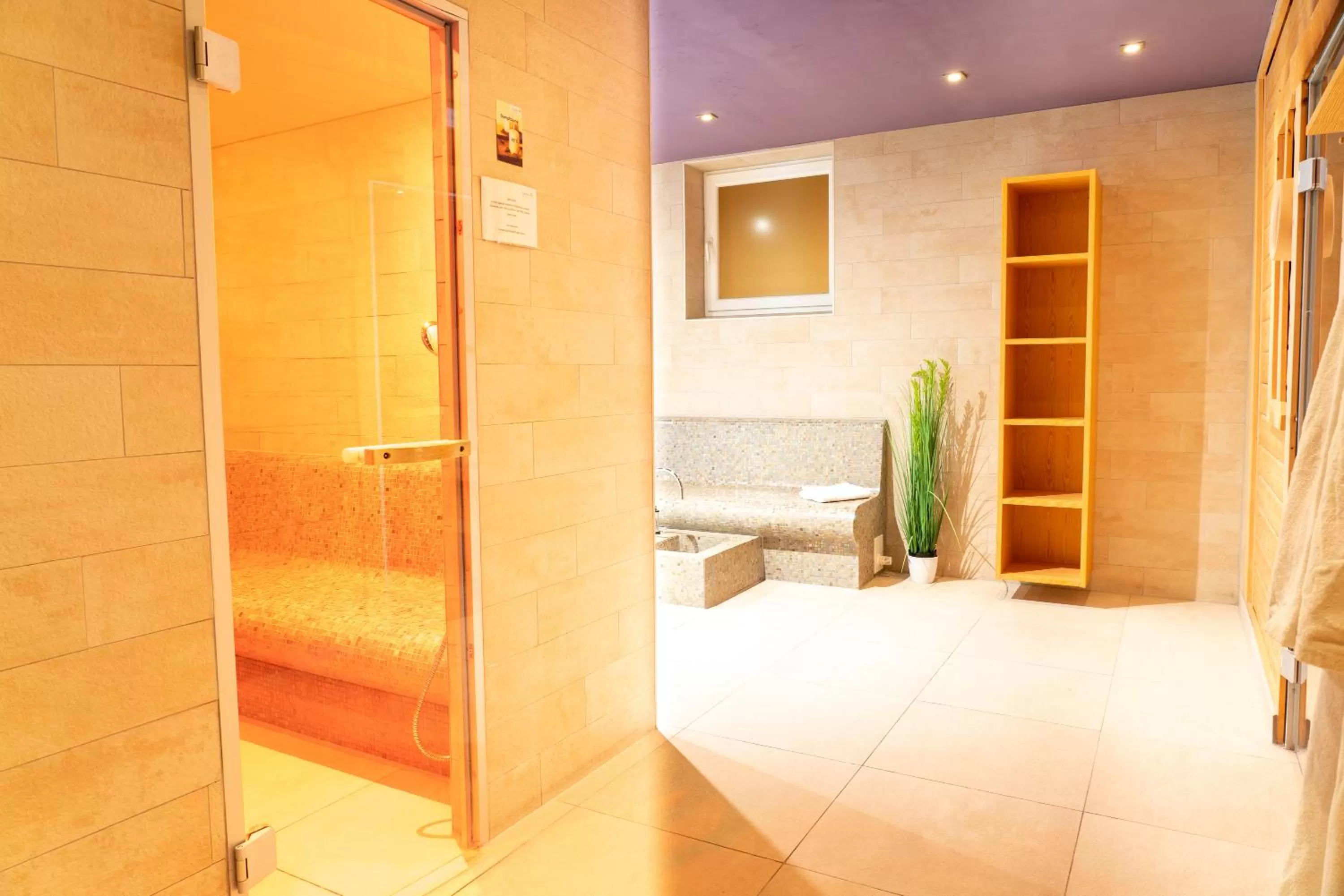 Massage in Nymphe Strandhotel & Apartments