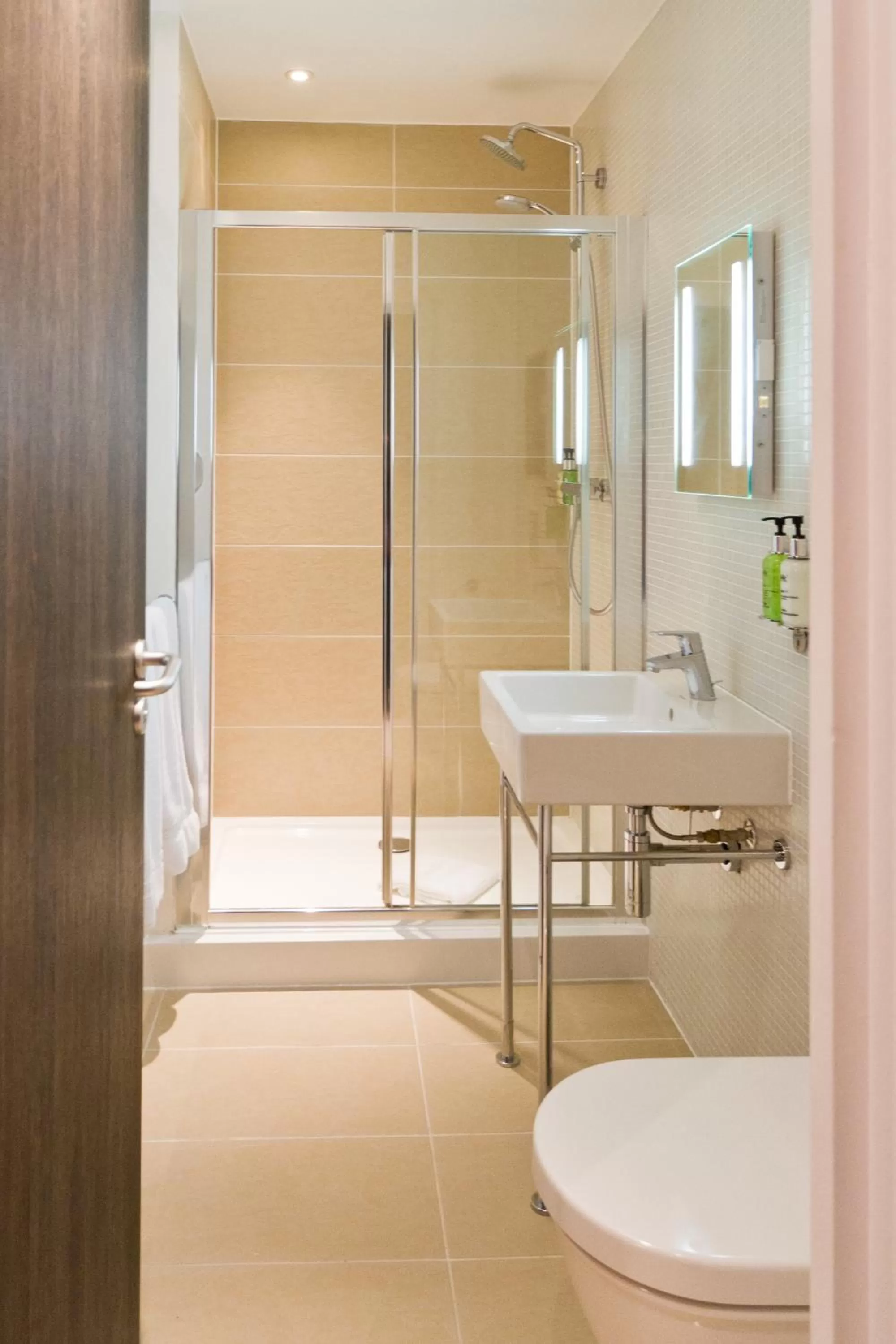 Bathroom in The Wesley Euston