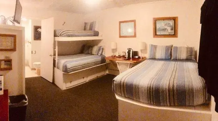 Inn - Standard Room #22 - 1 double bed & 1 double bed with twin above (downstairs) in Driftwood Inn Inn - Standard Room #22 - 1 double bed & 1 double bed with twin above (downstairs) in Driftwood Inn