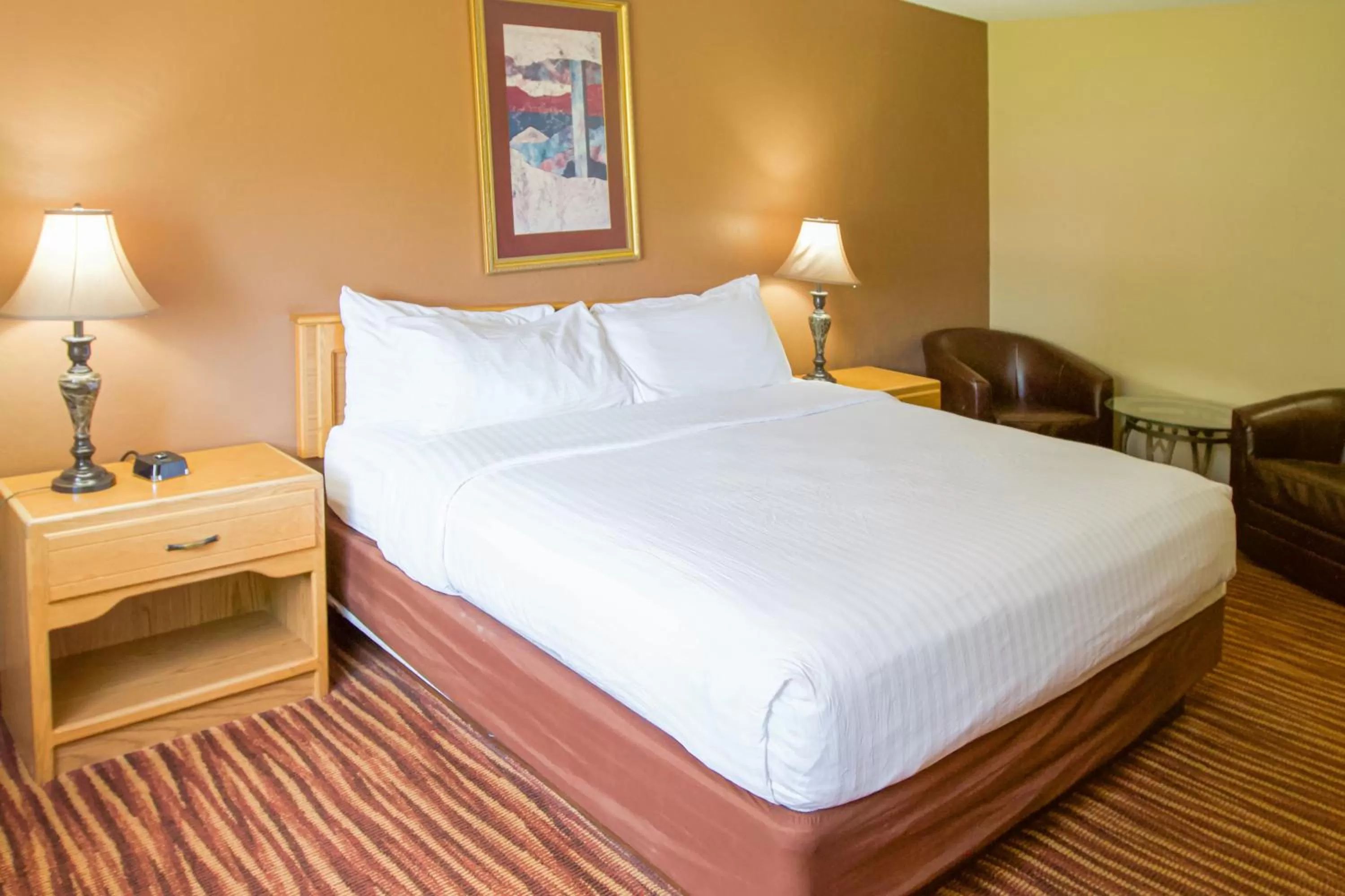 Bed in First Choice Inn at the Swell