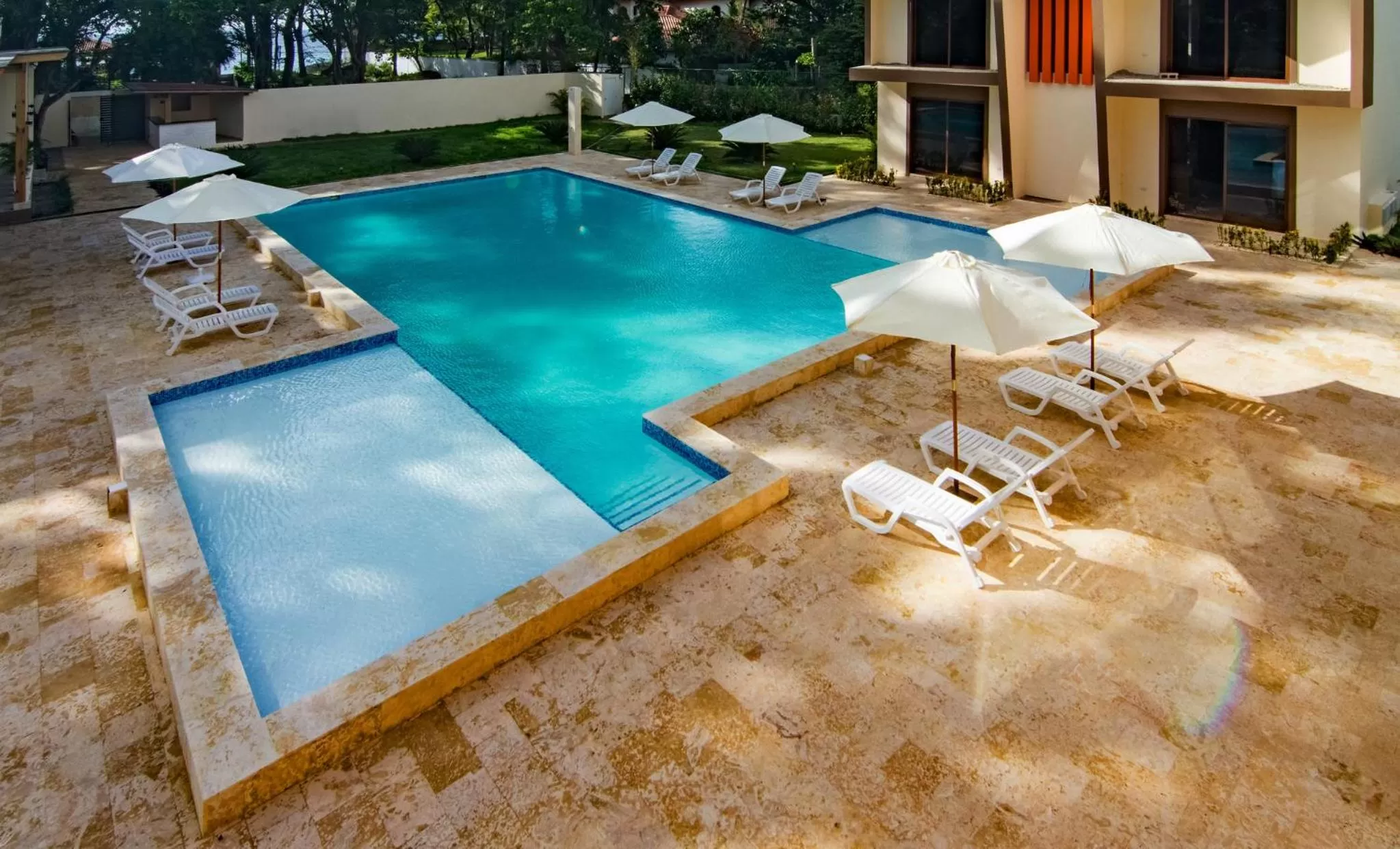 Swimming pool in Caribbean Diamond Boutique Hotel