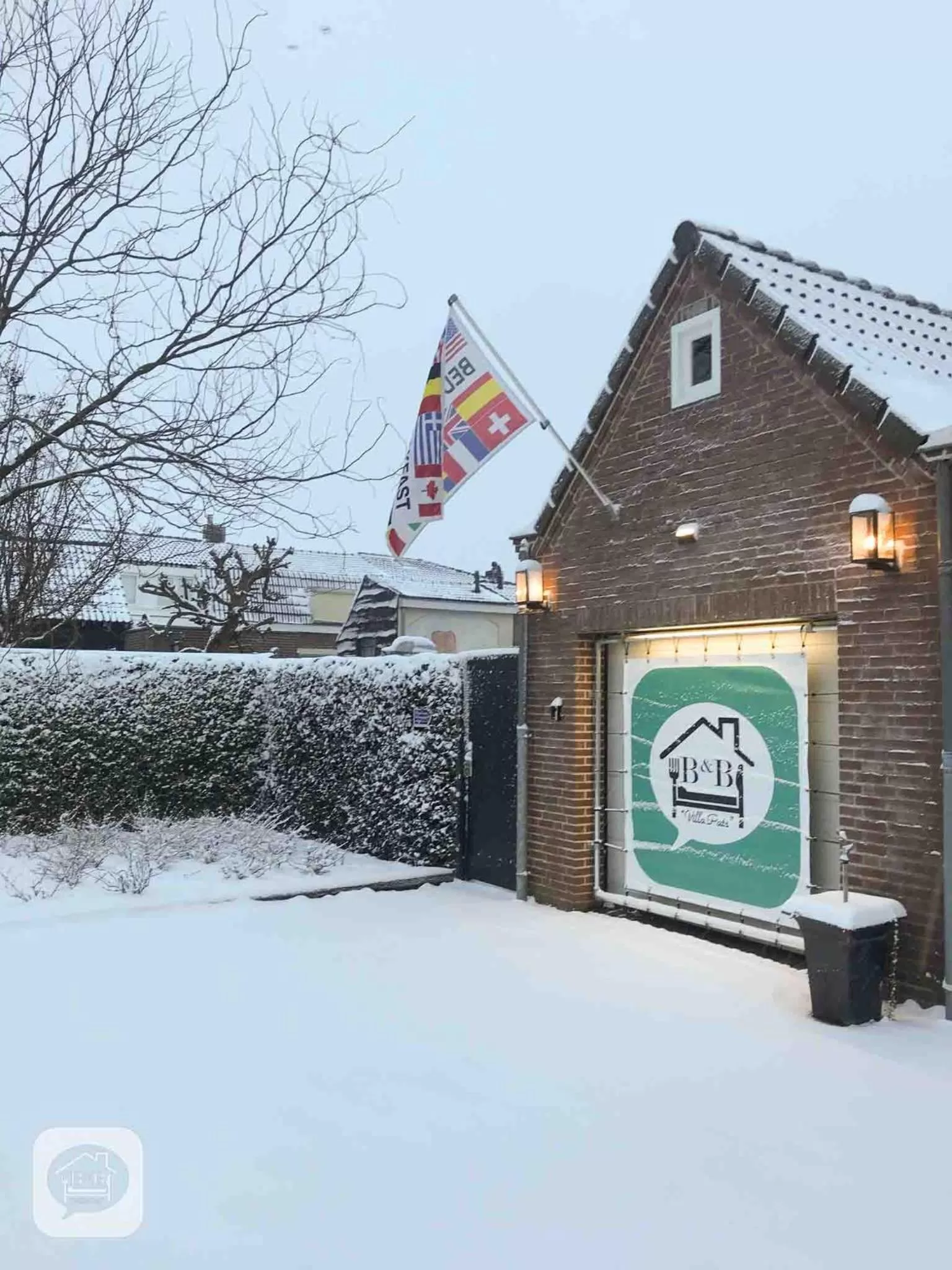 Property building in Villa Pats