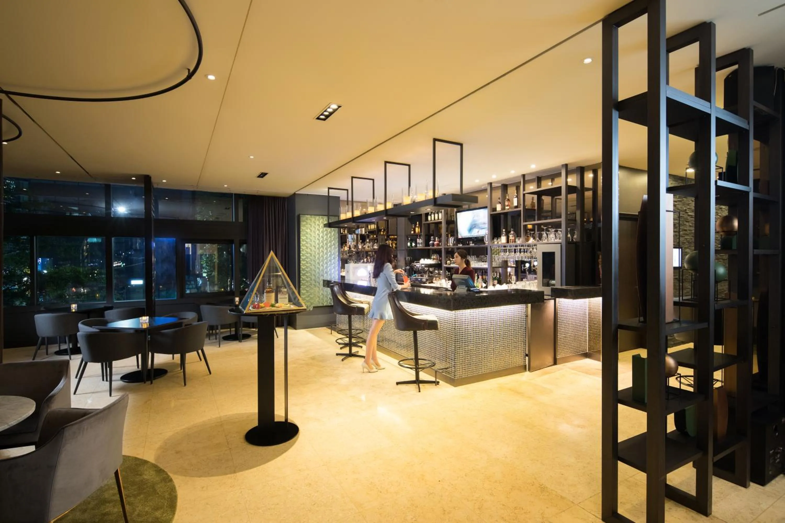 Lounge or bar in Ibis Styles Ambassador Seoul Gangnam