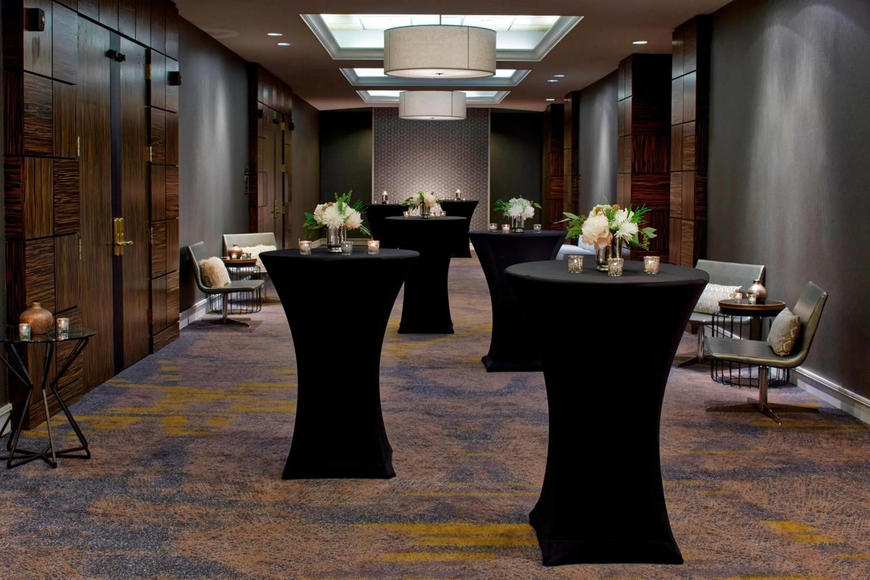 Meeting/conference room in Minneapolis Marriott West