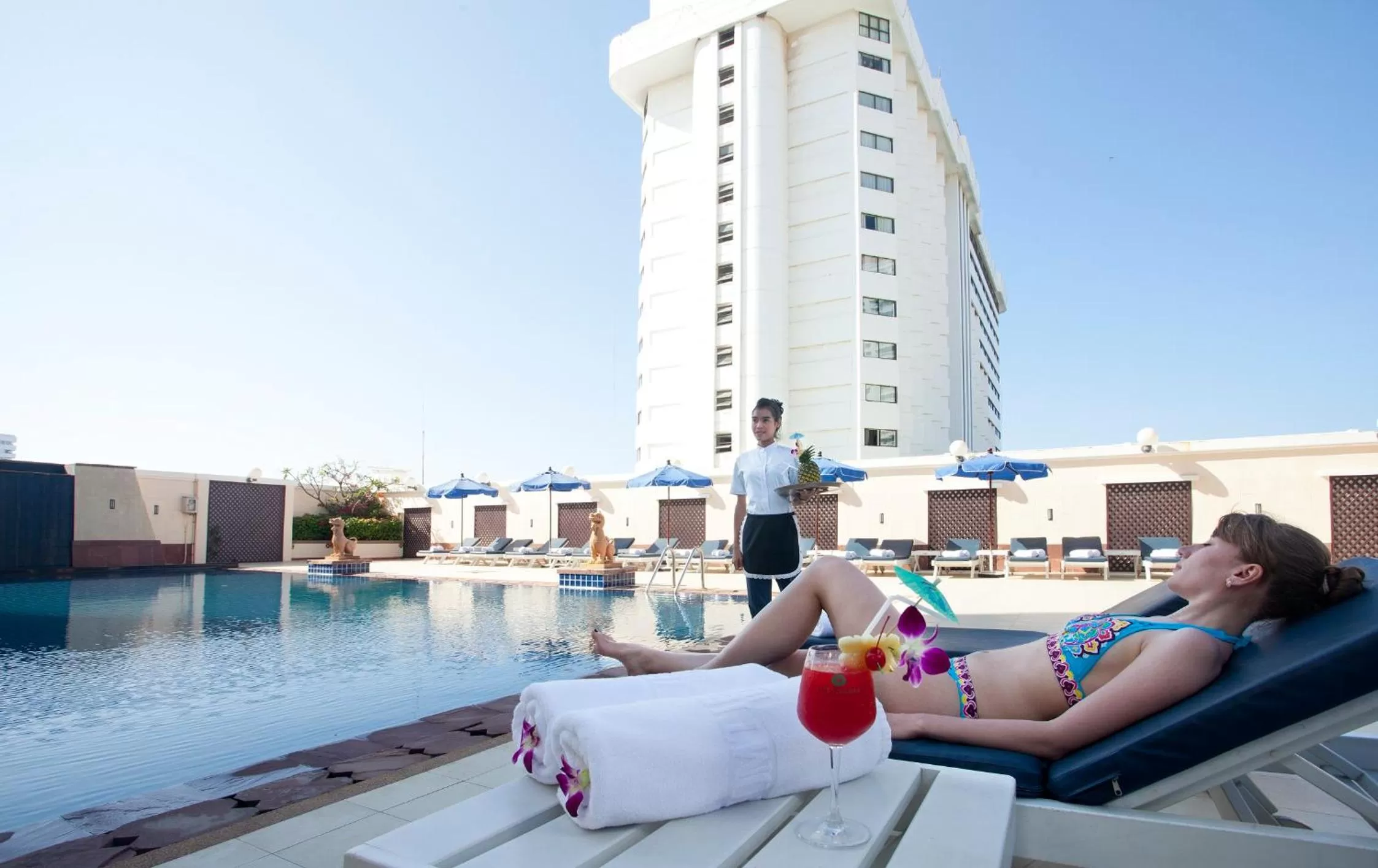 Property building in Jomtien Palm Beach Hotel and Resort